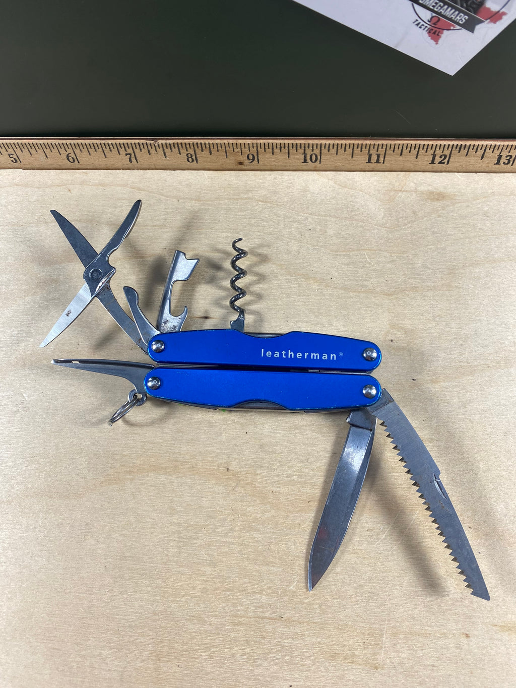 Leatherman Juice CS4 #119. Light usage. Chip on blade.