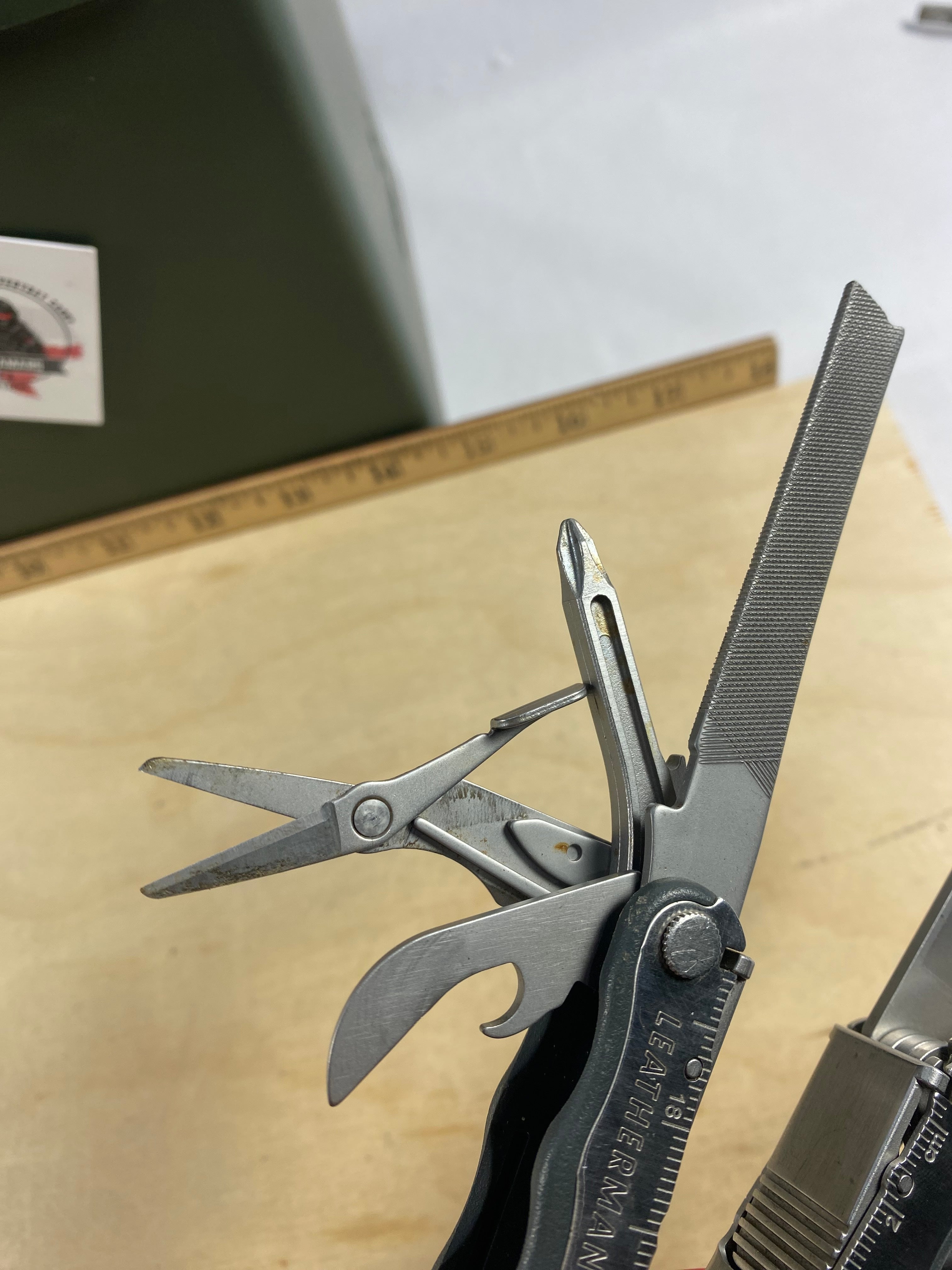 Leatherman Blast #124. Light usage. Chip on blade.
