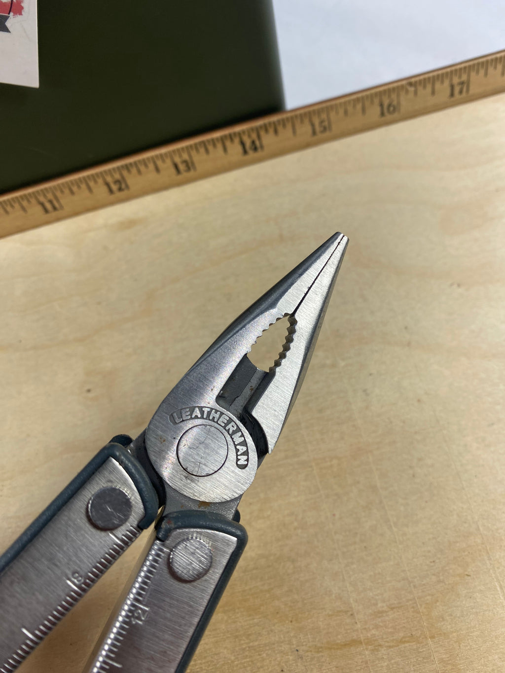 Leatherman Blast #124. Light usage. Chip on blade.