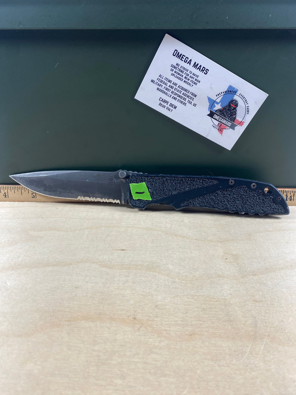 Gerber #1 Icon Linerlock Folding Knife. Light usage. Dirty.