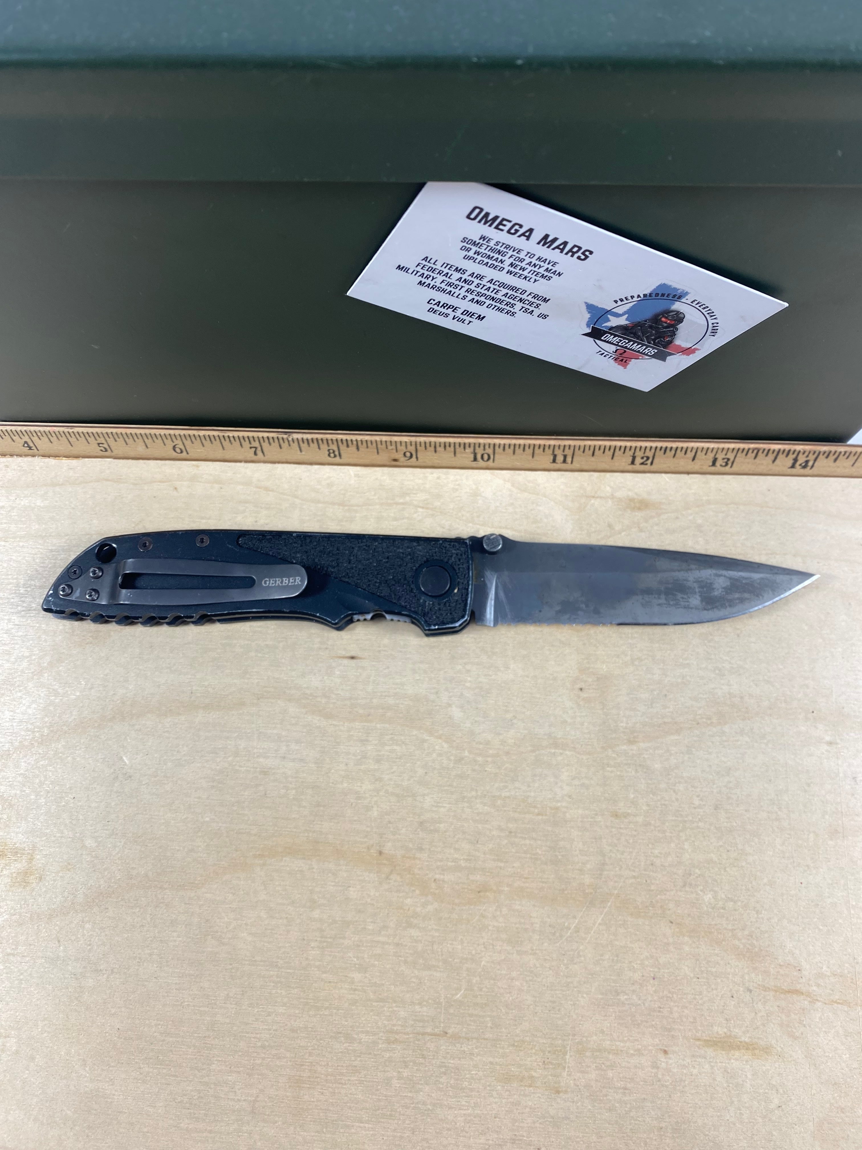 Gerber #1 Icon Linerlock Folding Knife. Light usage. Dirty.