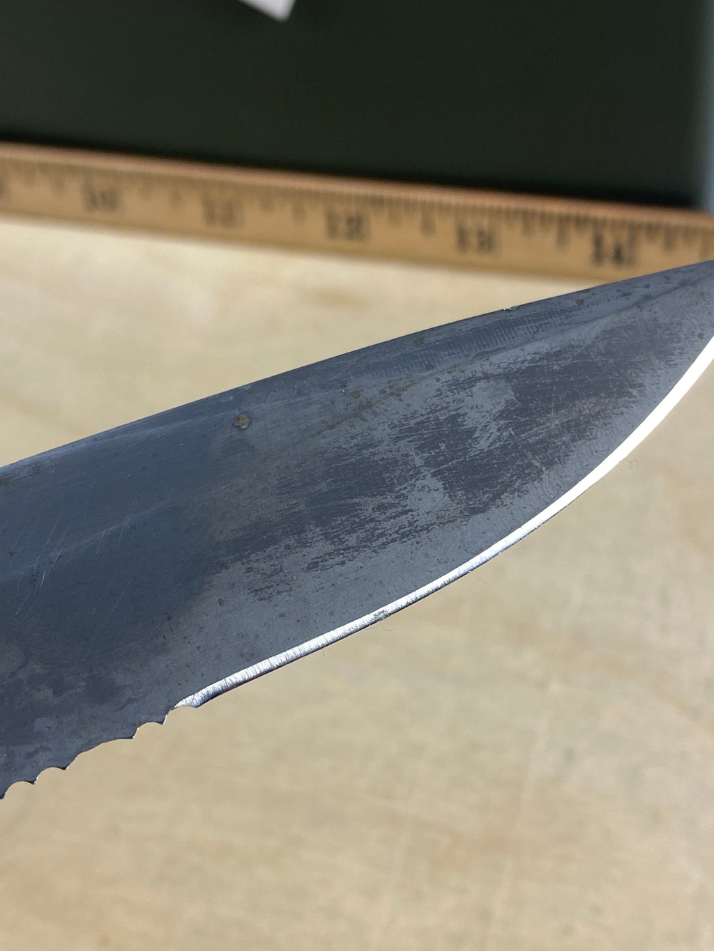 Gerber #1 Icon Linerlock Folding Knife. Light usage. Dirty.