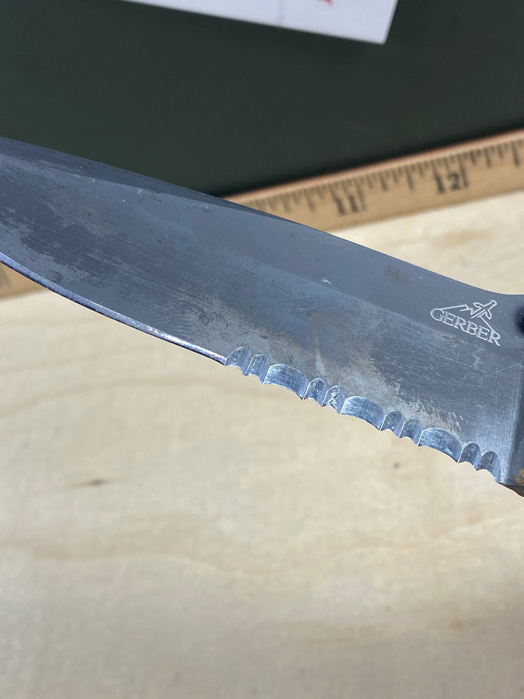Gerber #1 Icon Linerlock Folding Knife. Light usage. Dirty.
