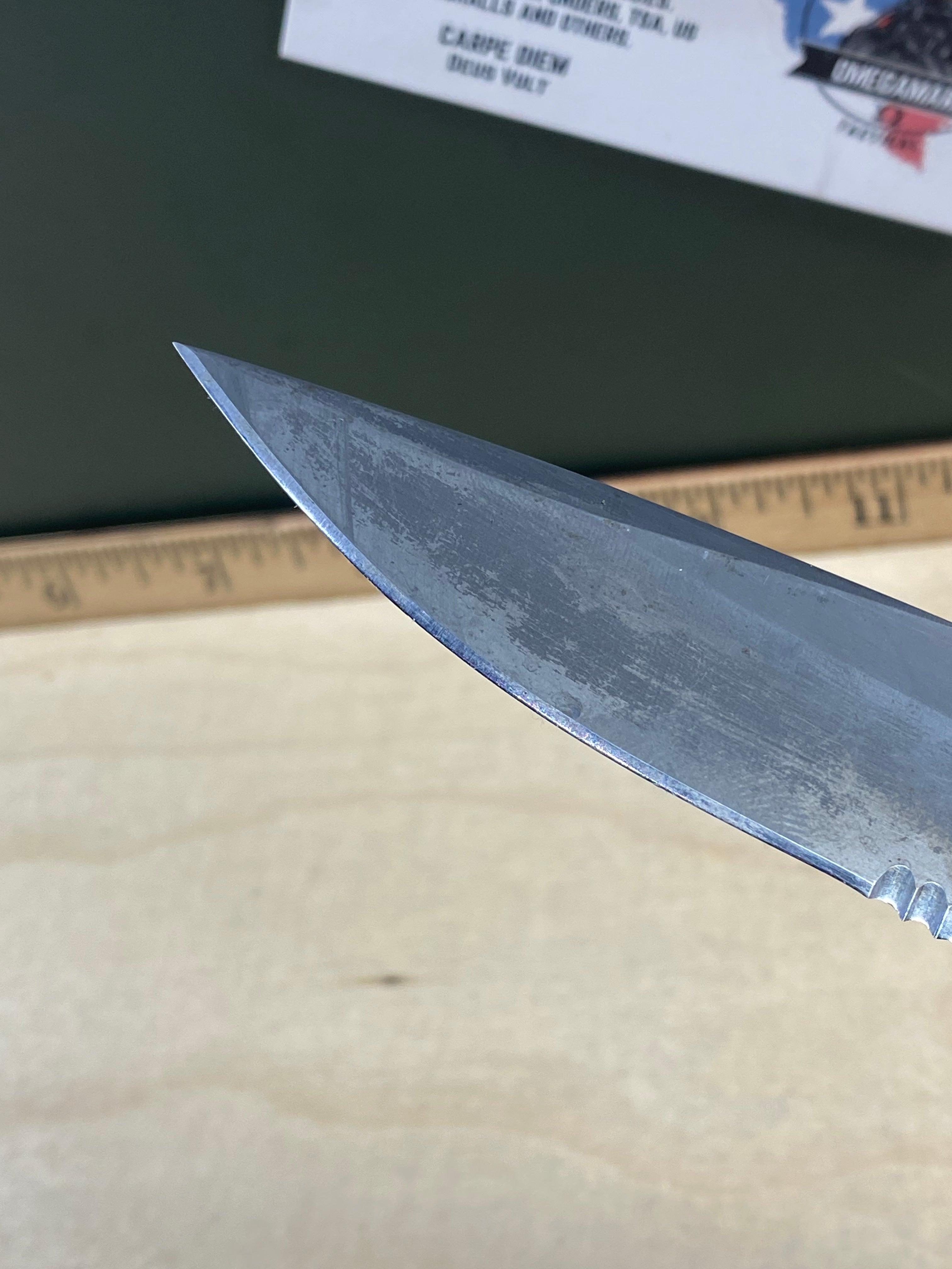 Gerber #1 Icon Linerlock Folding Knife. Light usage. Dirty.