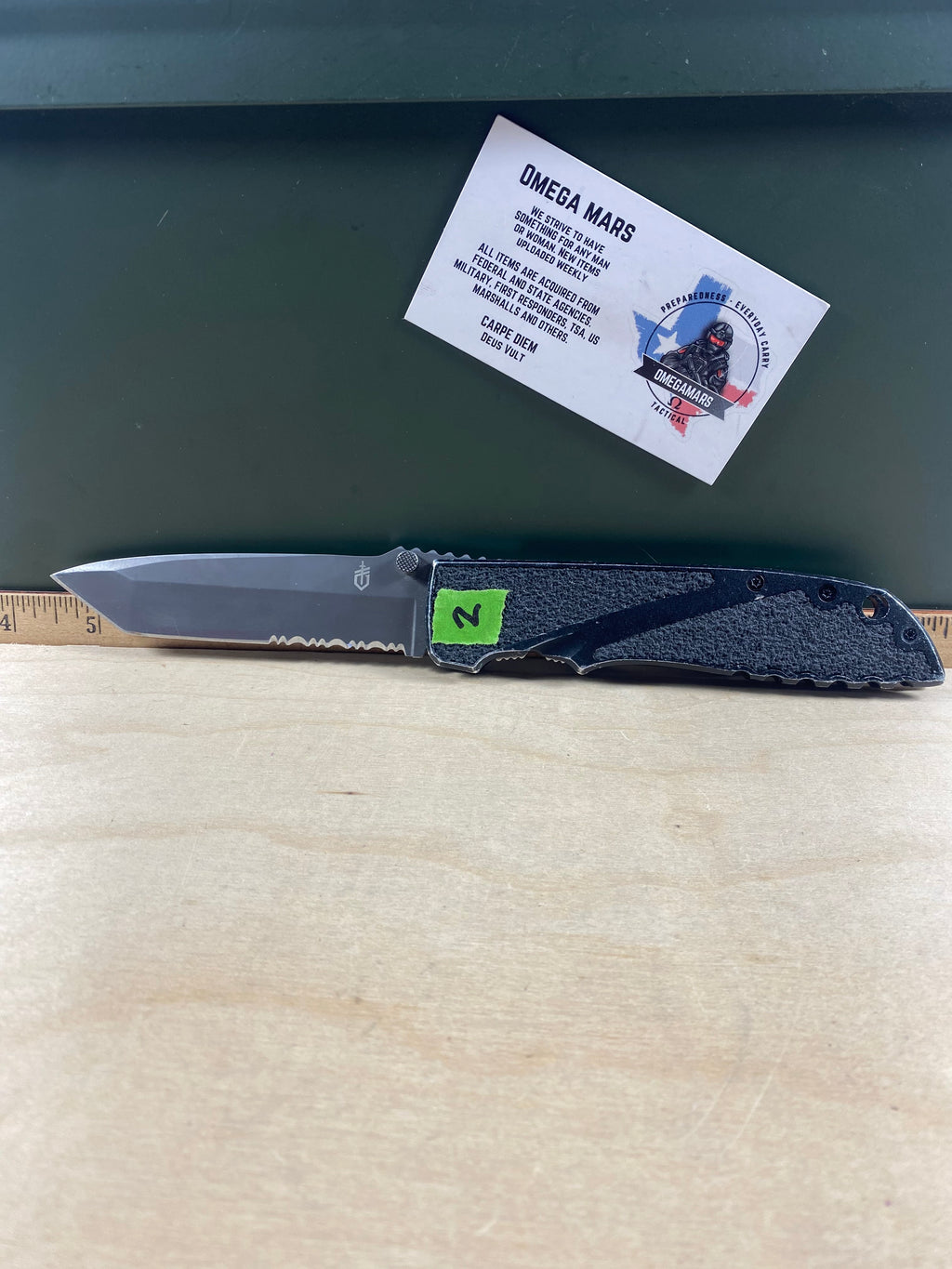 Gerber #2 Icon Tanto Liner Lock Knife (4.25" Gray Serr). Light usage