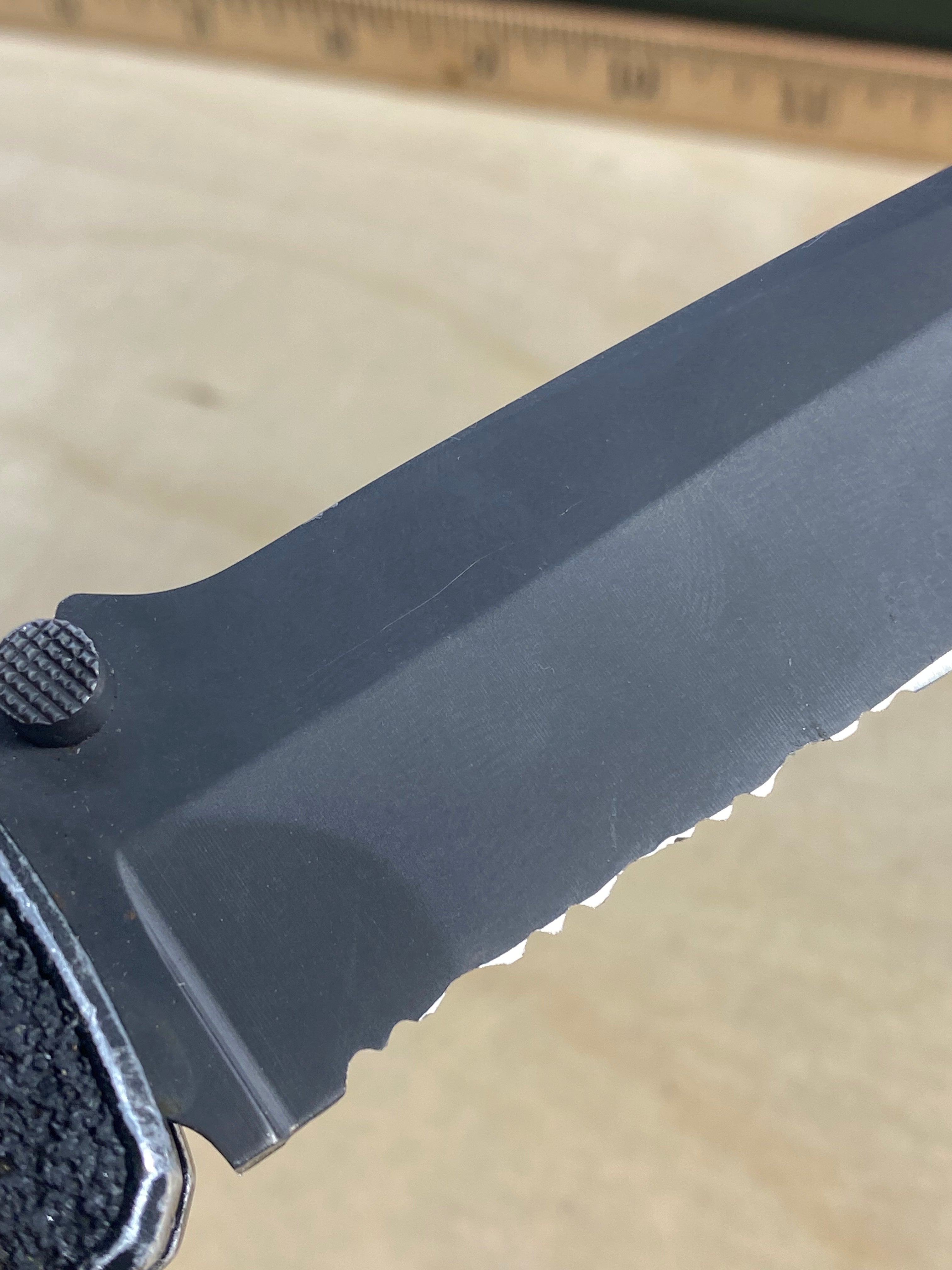 Gerber #11 Icon Tanto Liner Lock Knife (4.25" Gray Serr). Light usage