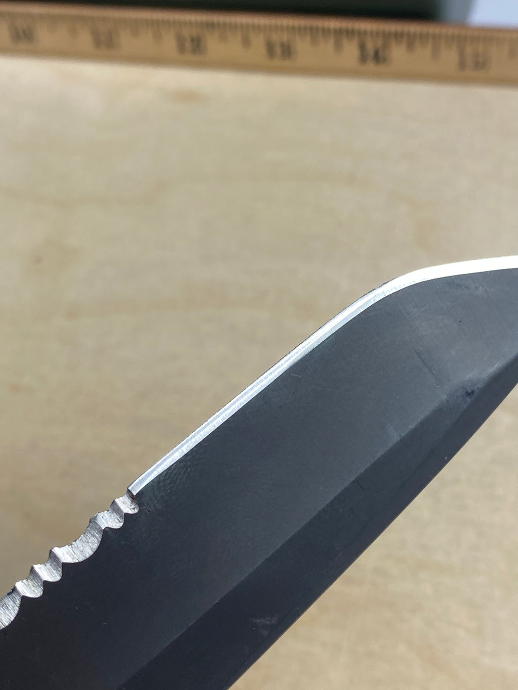Gerber #11 Icon Tanto Liner Lock Knife (4.25" Gray Serr). Light usage