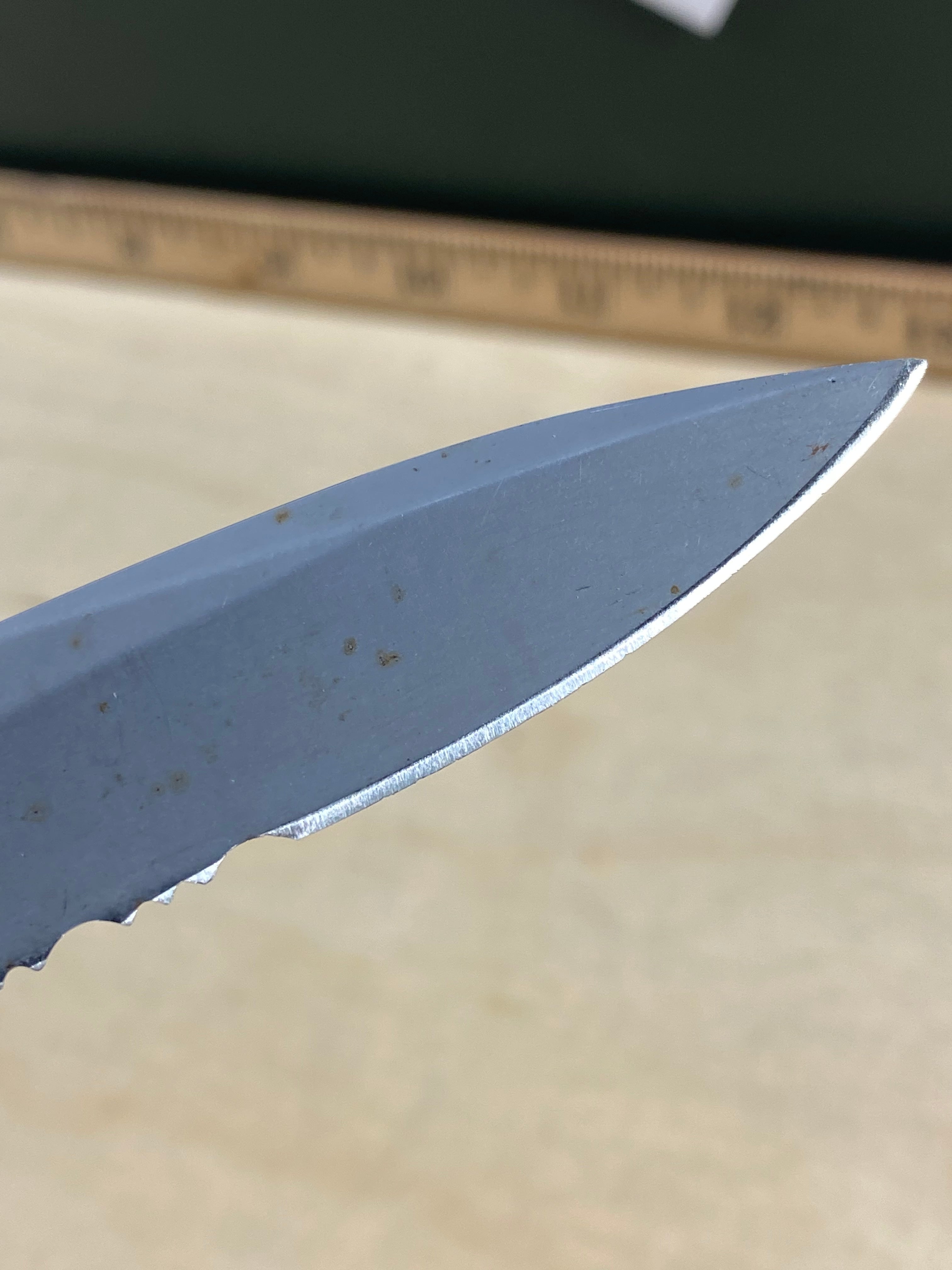 Gerber #13 Applegate Fairbairn. Light usage. Needs Oil