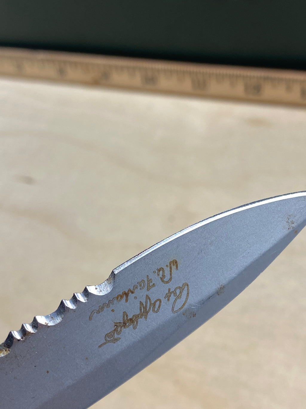 Gerber #13 Applegate Fairbairn. Light usage. Needs Oil