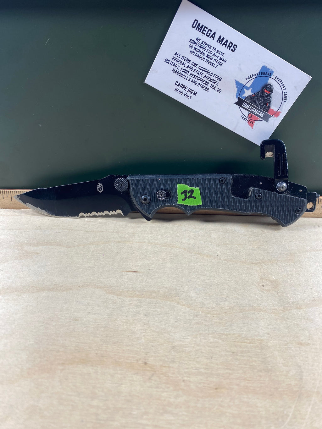 Gerber #32 Hinderer CLS Combat Life Saver Rescue Knife. Moderate usage. Resharpened. Pocket clip a little loose. (MSRP $90.00 NEW)