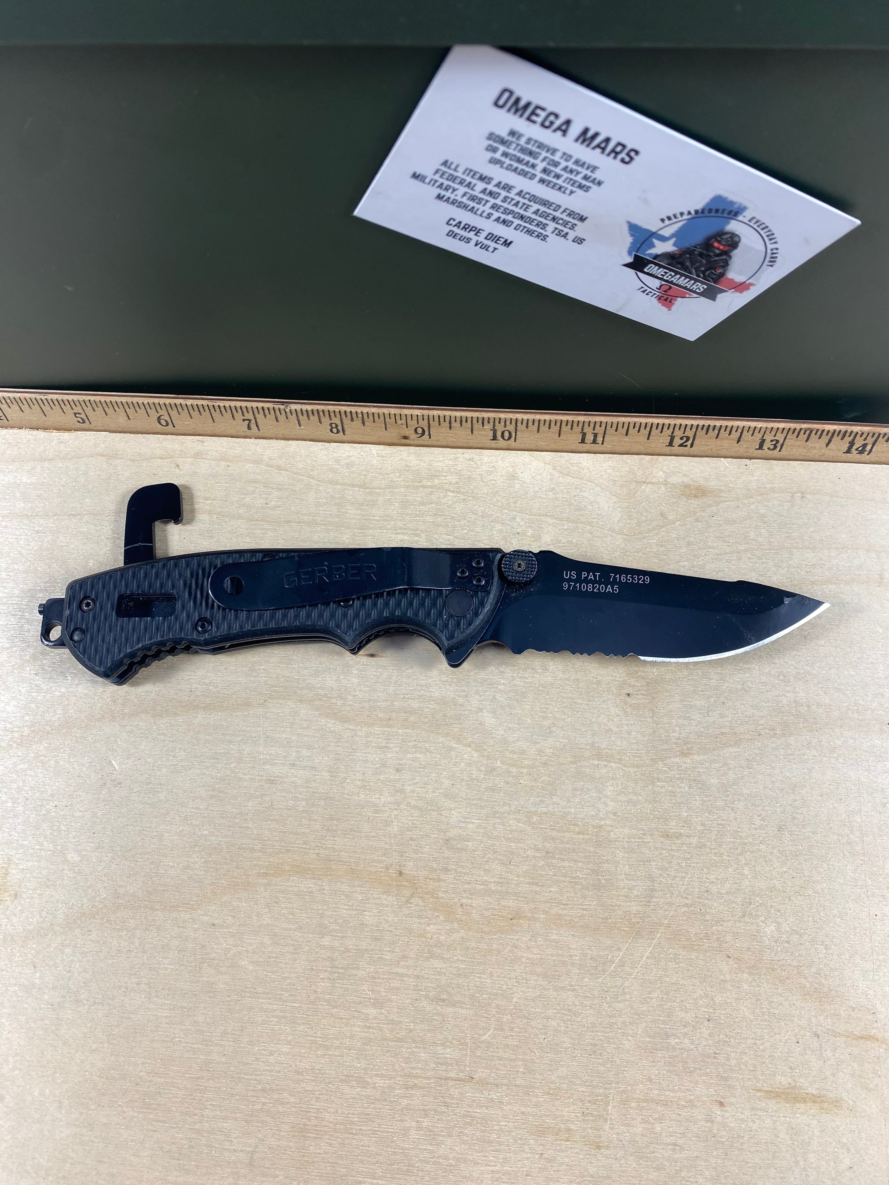 Gerber #33 Hinderer CLS Combat Life Saver Rescue Knife. Light usage. (MSRP $90.00 NEW)