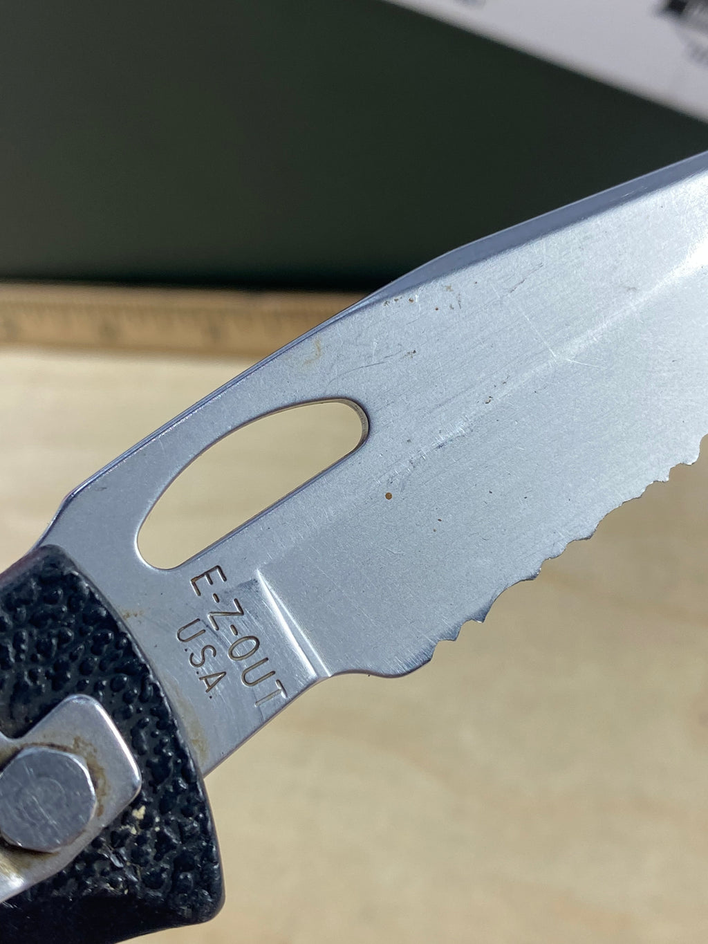 Gerber #42 450 EZ Out Pocket Knife Lockback combo Edge Blade. Light usage. Chip on blade.