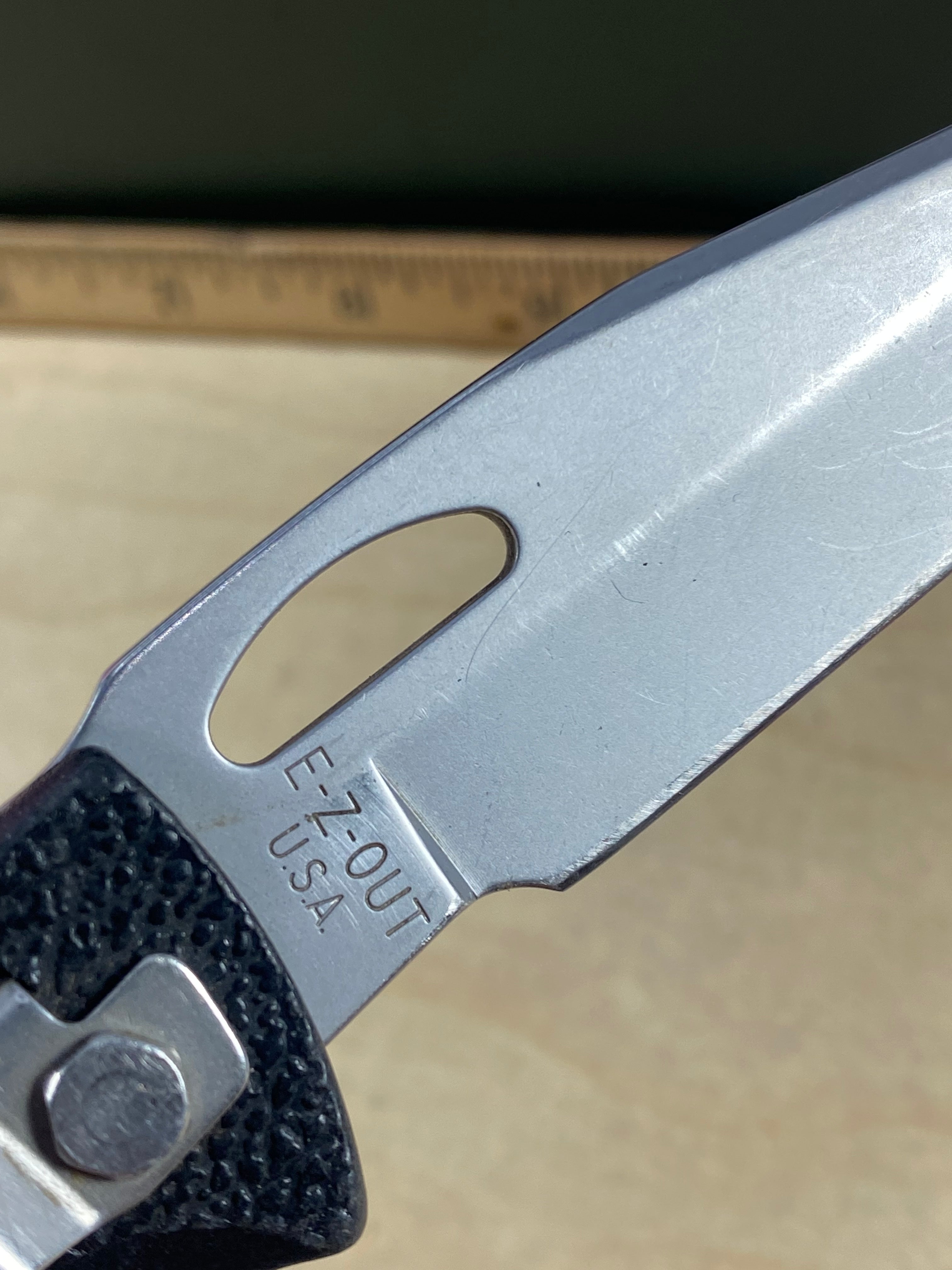 Gerber #44 450 EZ Out Pocket Knife Lockback combo Edge Blade. Light usage. Resharpened.