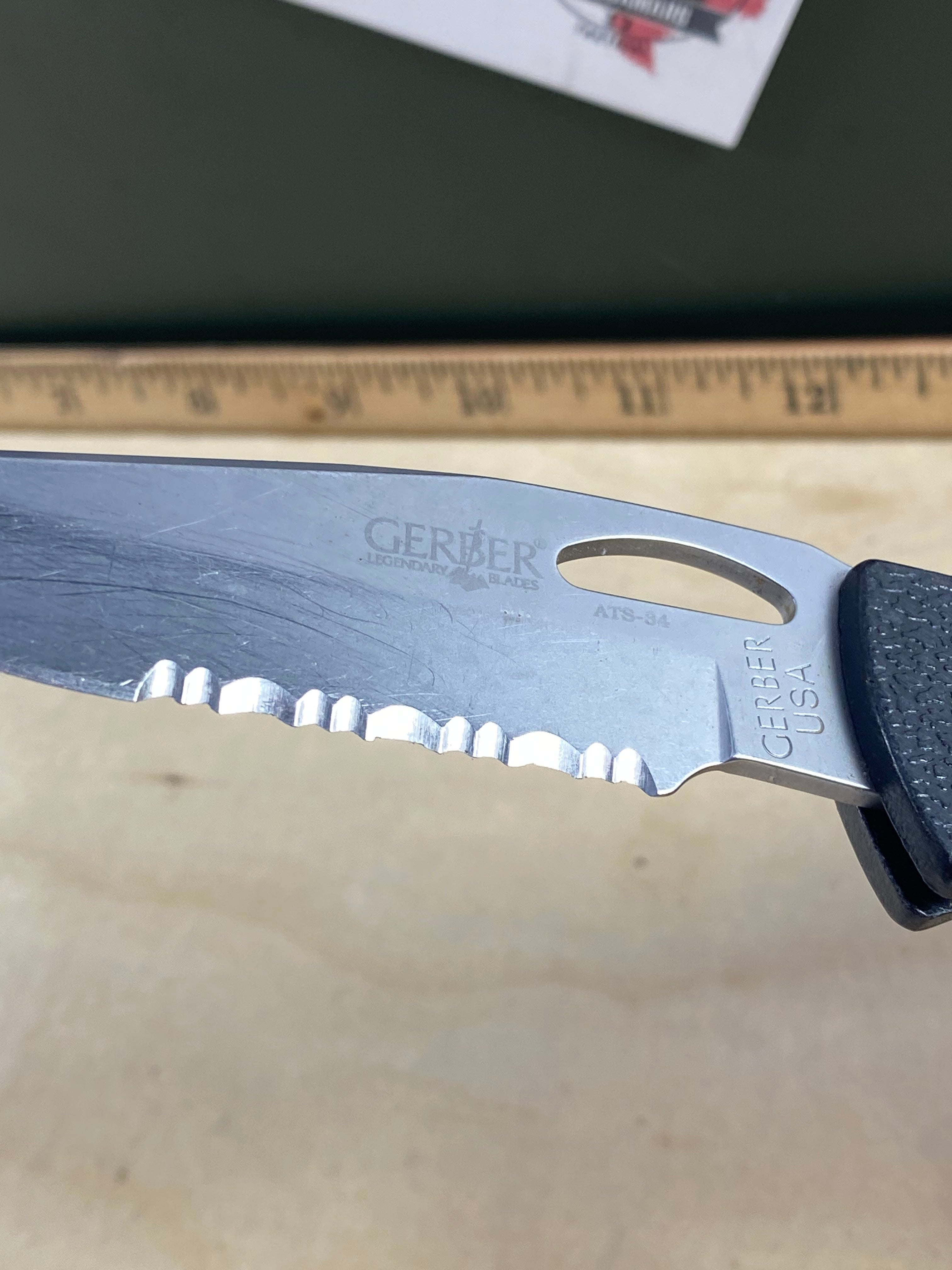 Gerber #46 450 EZ Out Pocket Knife Lockback combo Edge Blade. Light usage. Resharpened