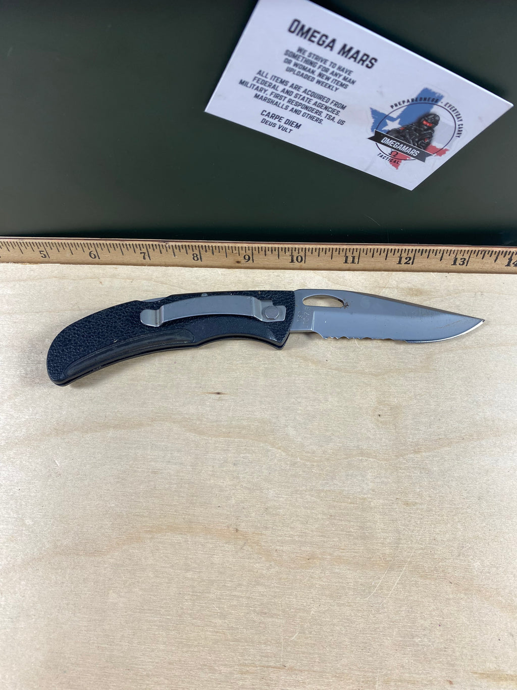 Gerber #47 450 EZ Out Pocket Knife Lockback combo Edge Blade. Light usage. Dirty.
