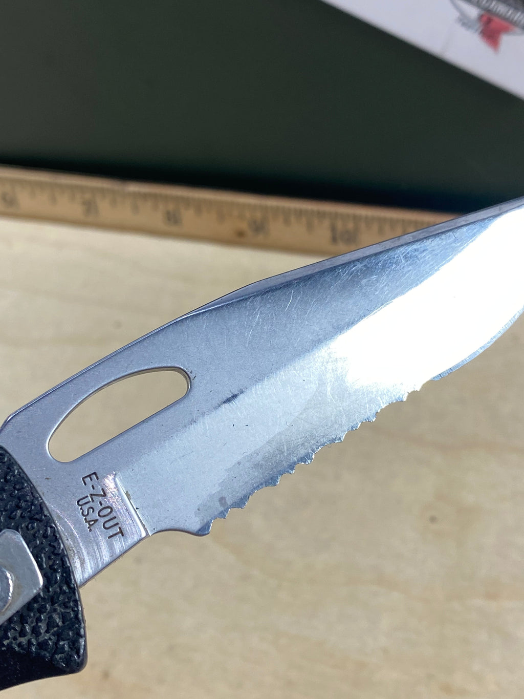 Gerber #49 450 EZ Out Pocket Knife Lockback combo Edge Blade. Light usage.