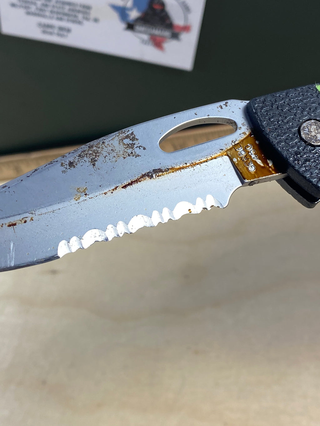 Gerber #57 450 EZ Out Pocket Knife Lockback combo Edge Blade. Light usage. Super dirty and Needs Oil.