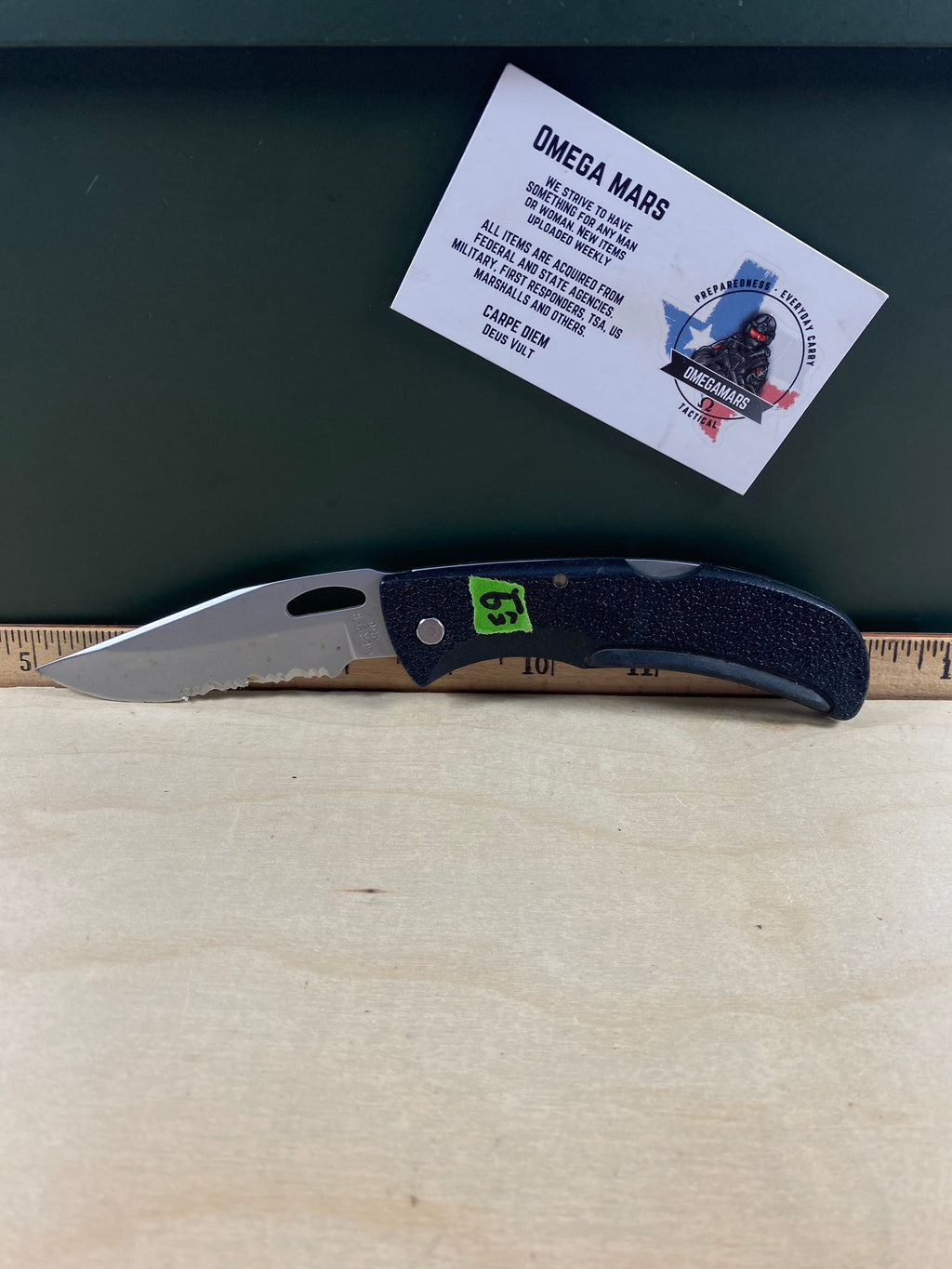 Gerber #59 450 EZ Out Pocket Knife Lockback combo Edge Blade. Light usage. Dirty and chips on blade.