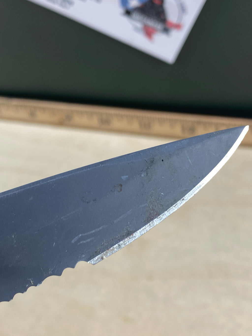 Gerber #93 Paraframe I Folding Knife. Light usage and dirty. (MSRP $35.00 NEW)