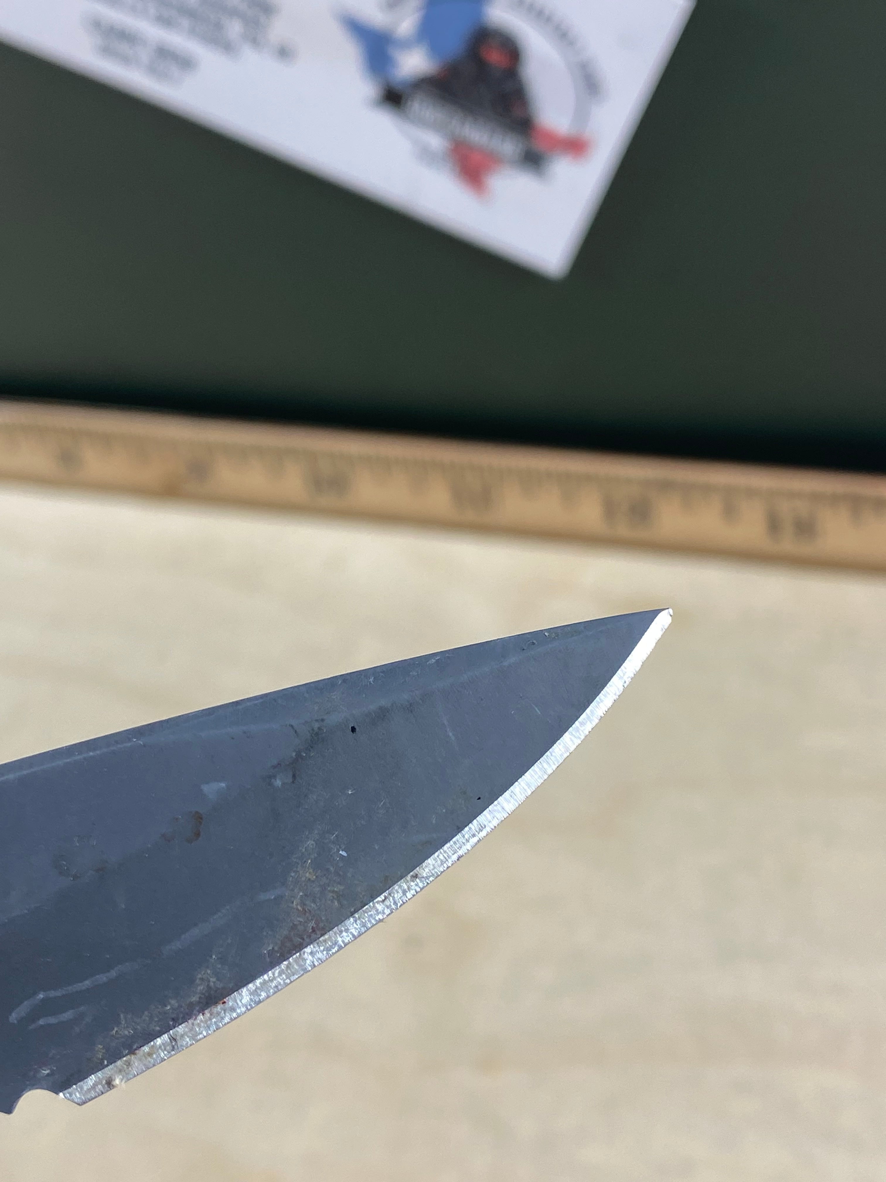 Gerber #93 Paraframe I Folding Knife. Light usage and dirty. (MSRP $35.00 NEW)