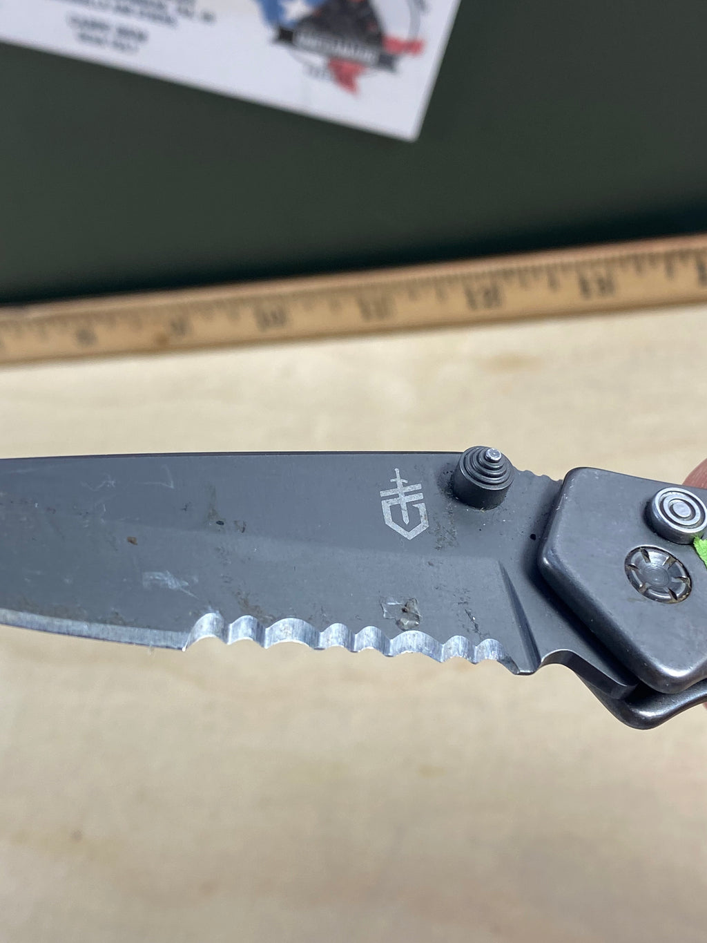 Gerber #93 Paraframe I Folding Knife. Light usage and dirty. (MSRP $35.00 NEW)
