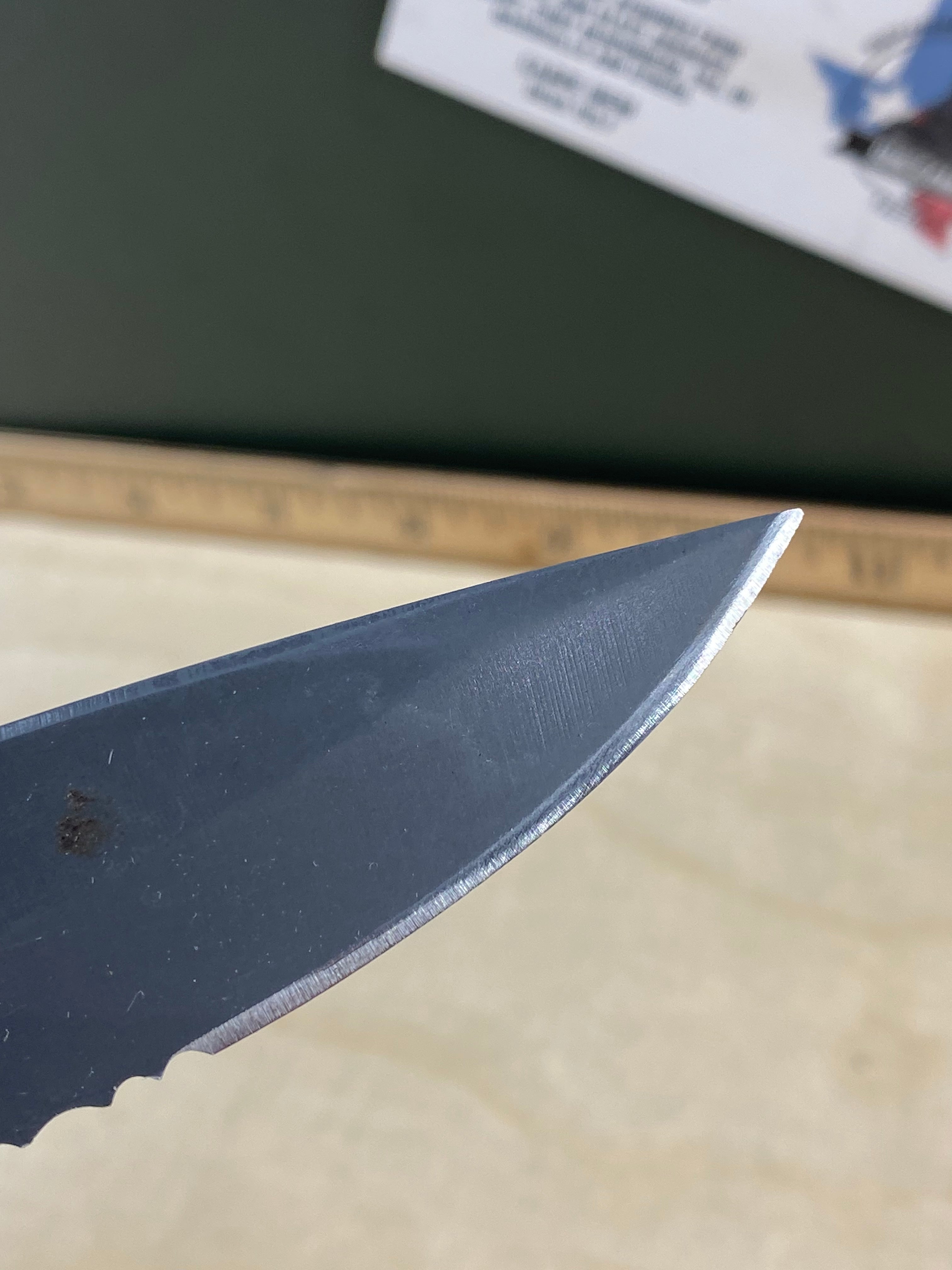 Gerber #94 Paraframe I Folding Knife. Light usage and dirty. (MSRP $35.00 NEW)