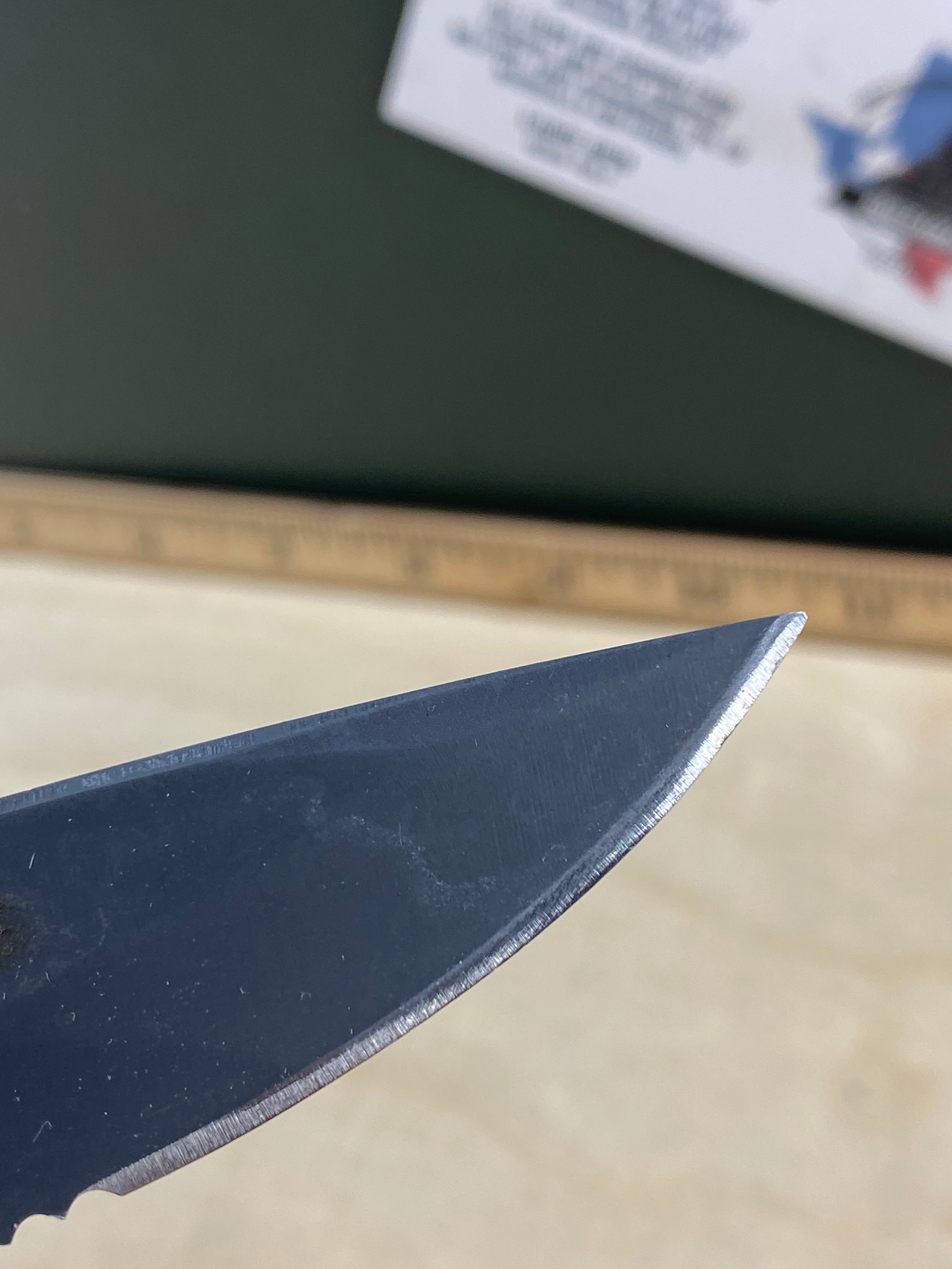 Gerber #94 Paraframe I Folding Knife. Light usage and dirty. (MSRP $35.00 NEW)