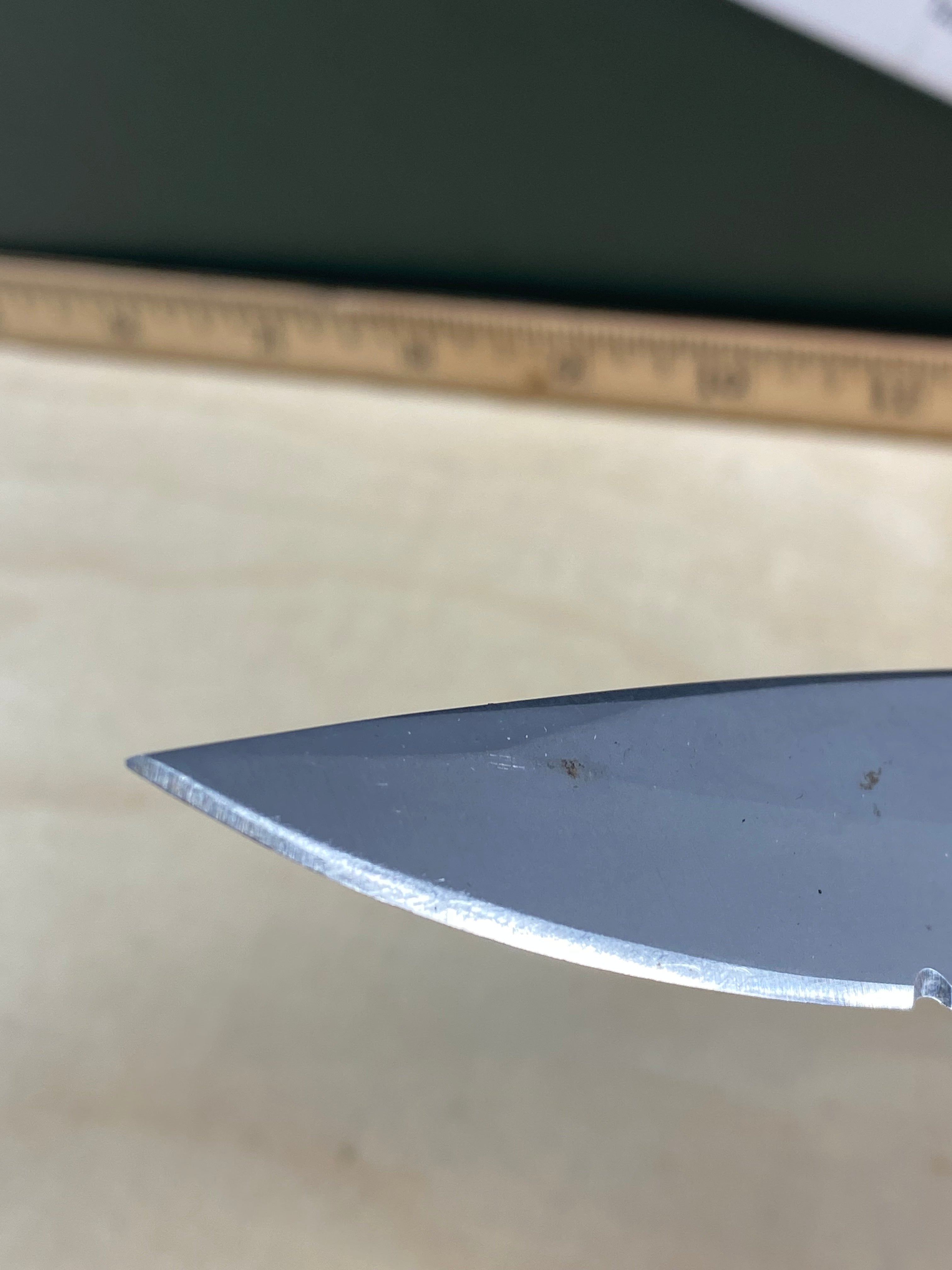 Gerber #94 Paraframe I Folding Knife. Light usage and dirty. (MSRP $35.00 NEW)