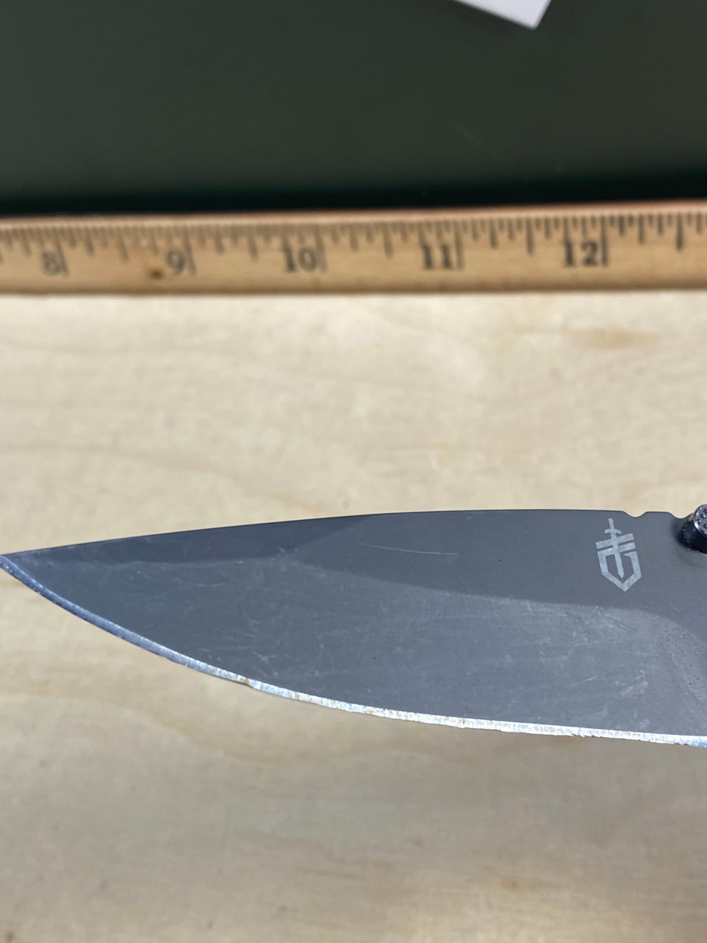 Gerber #96 Contrast Frame Lock Knife. Light usage. Resharpened. Chip on blade and dirty.