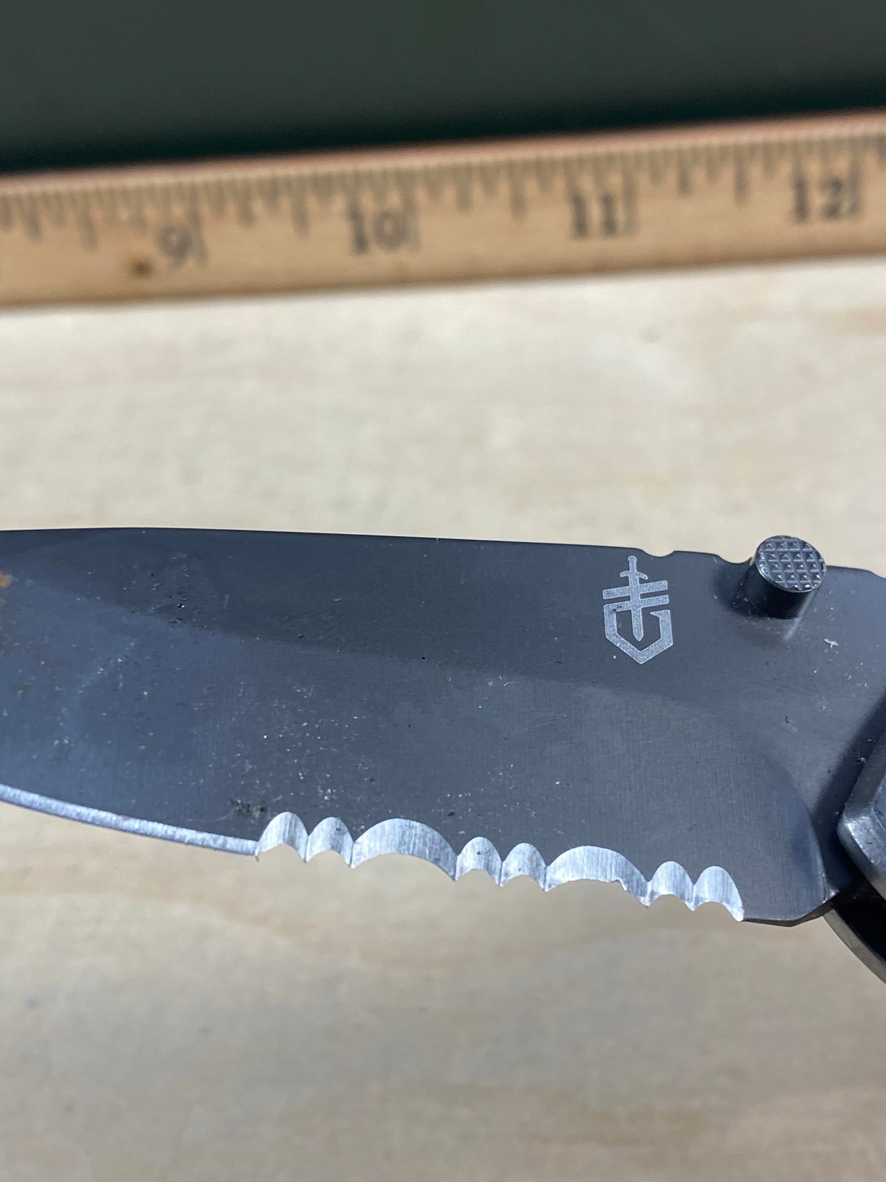 Gerber #98 Contrast Frame Lock Knife. Light usage and dirty