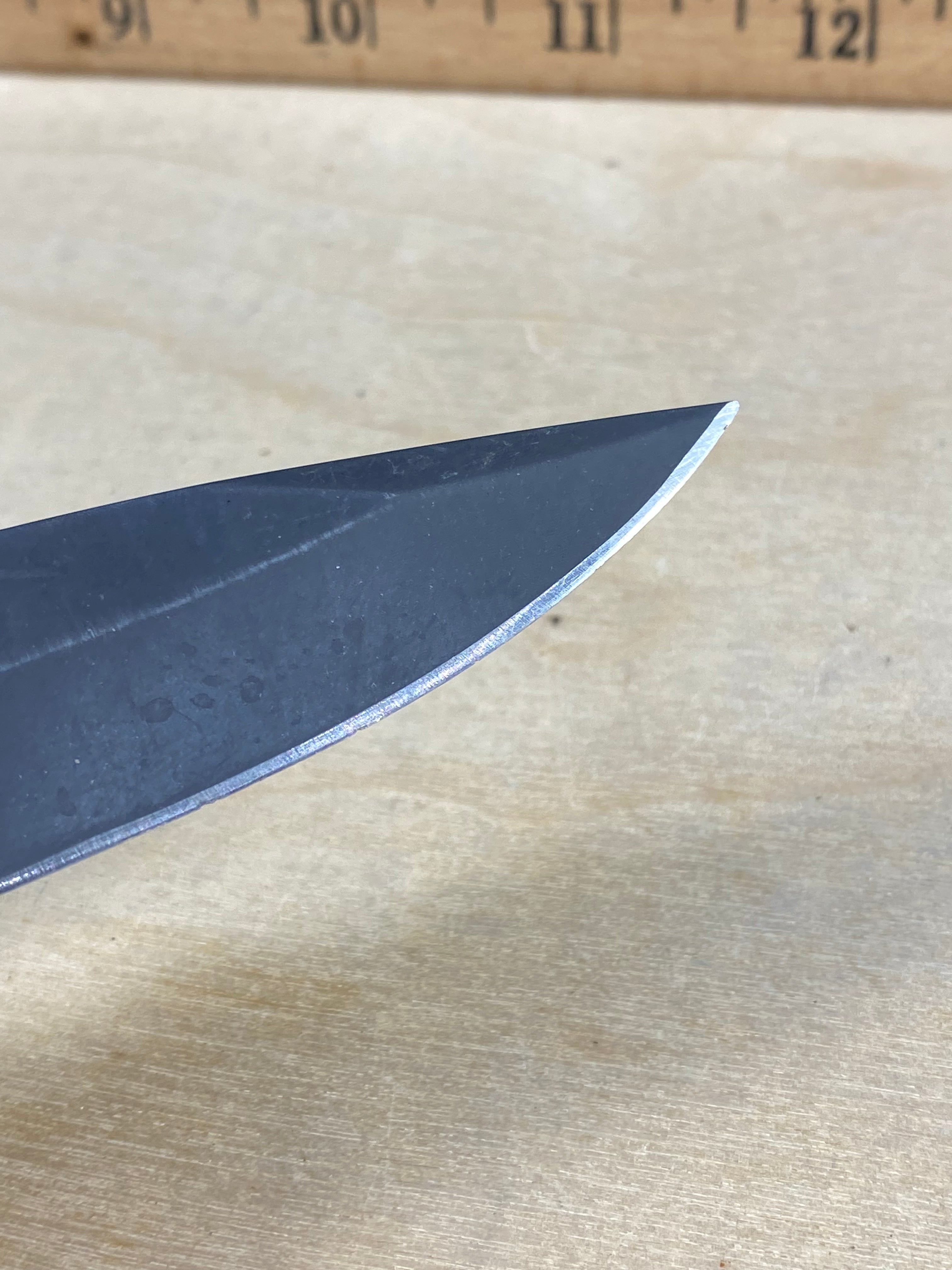 Gerber #100 Contrast Frame Lock Knife. Light usage. Chip on blade and resharpened