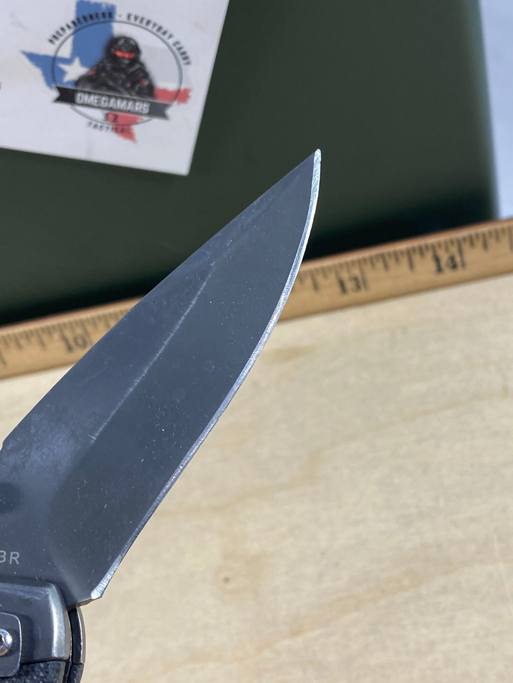 Gerber #100 Contrast Frame Lock Knife. Light usage. Chip on blade and resharpened