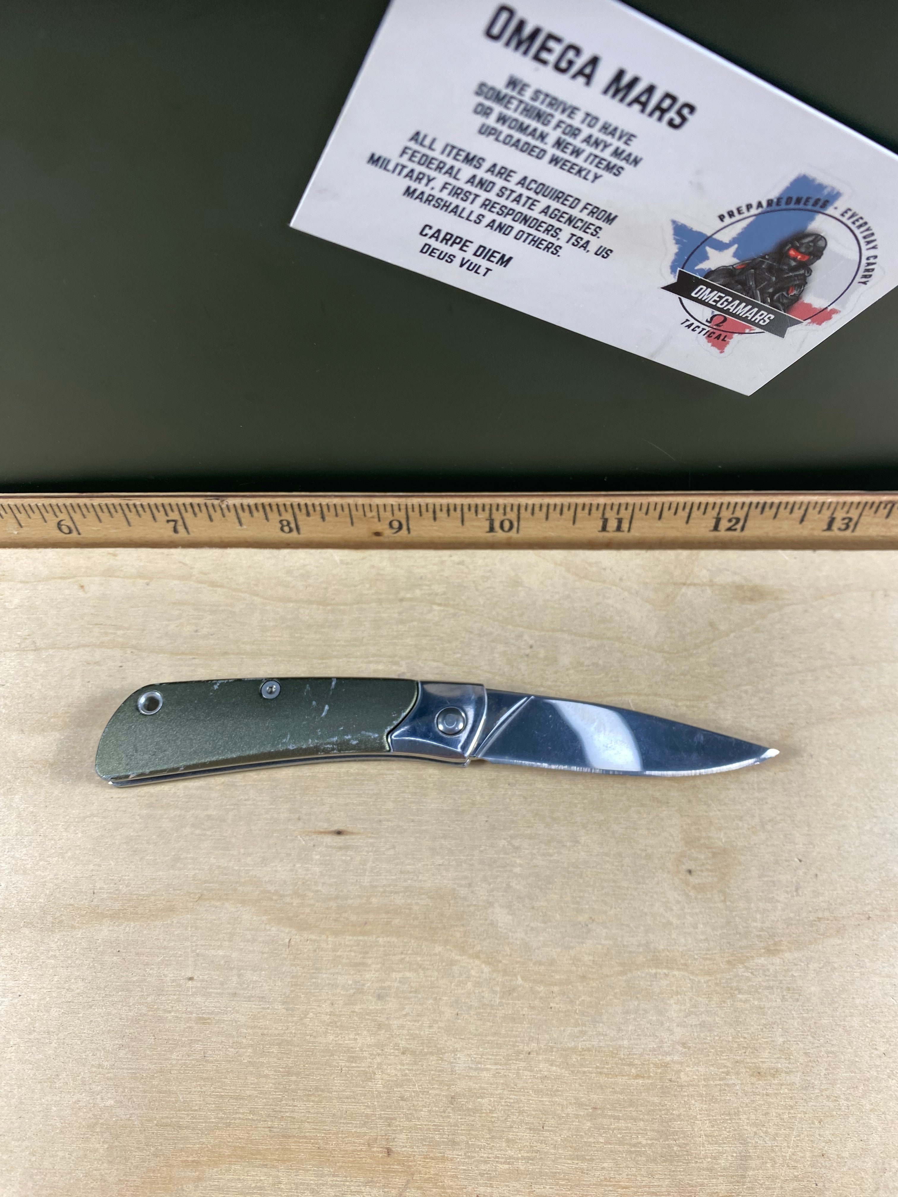 Gerber #73 Wingtip Slip Joint Pocket Knife Green. Light usage. Resharpened.