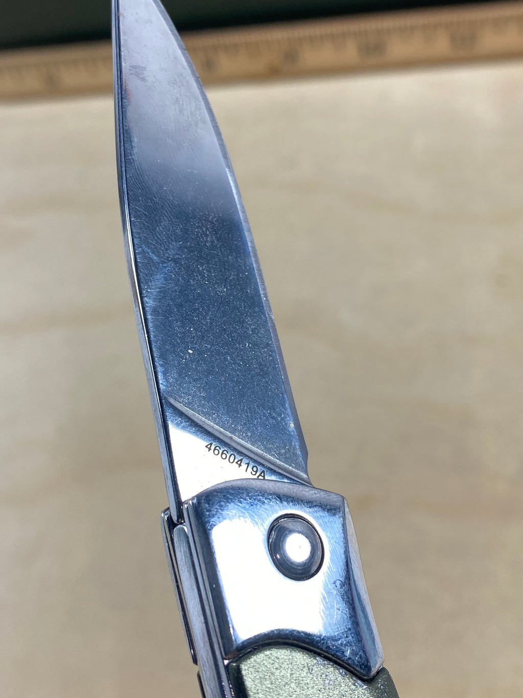 Gerber #73 Wingtip Slip Joint Pocket Knife Green. Light usage. Resharpened.