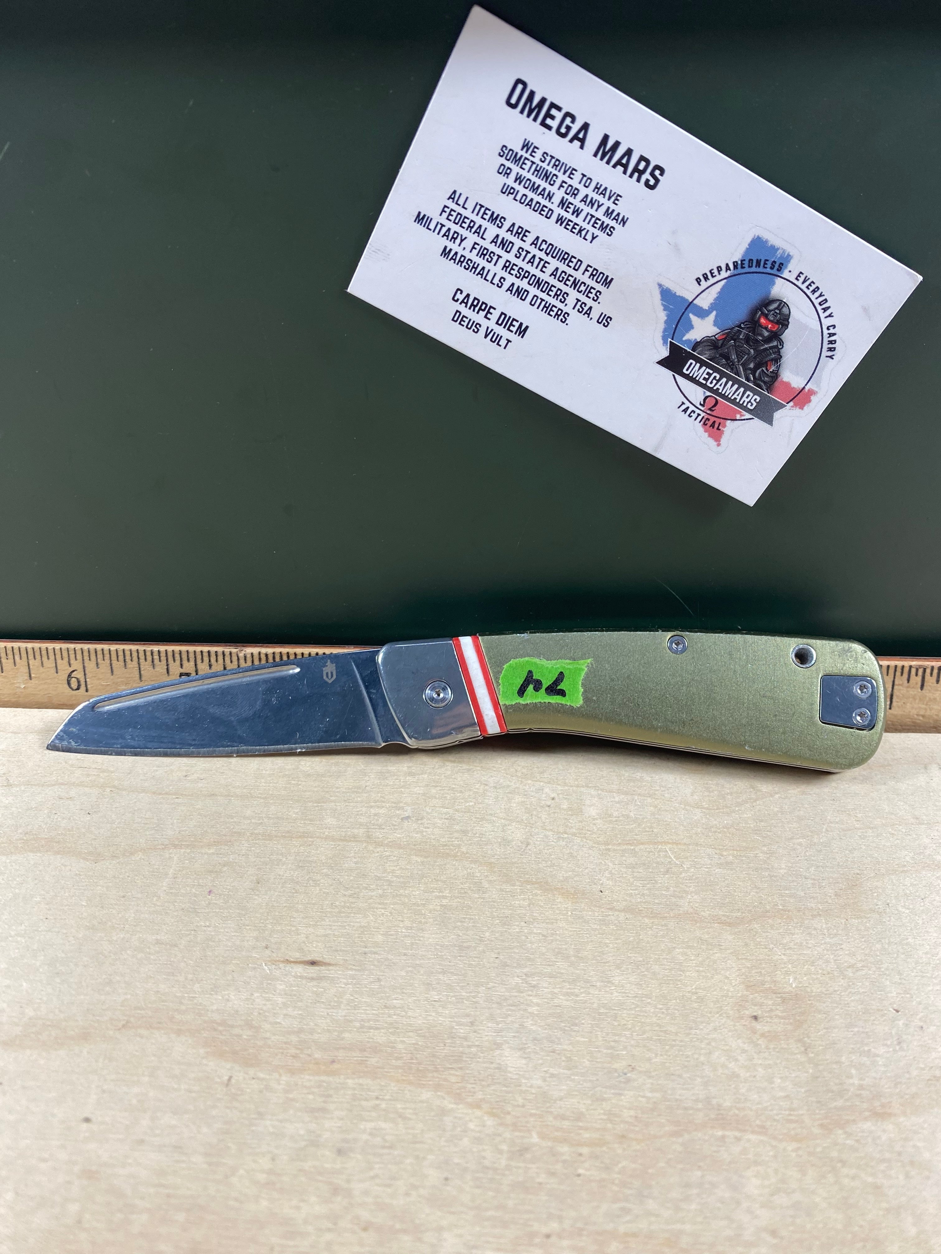 Gerber #74 Straightlace Sheepsfoot Slip Joint Knife. Light usage. DISCONTINUED. (MSRP $33.95 NEW)