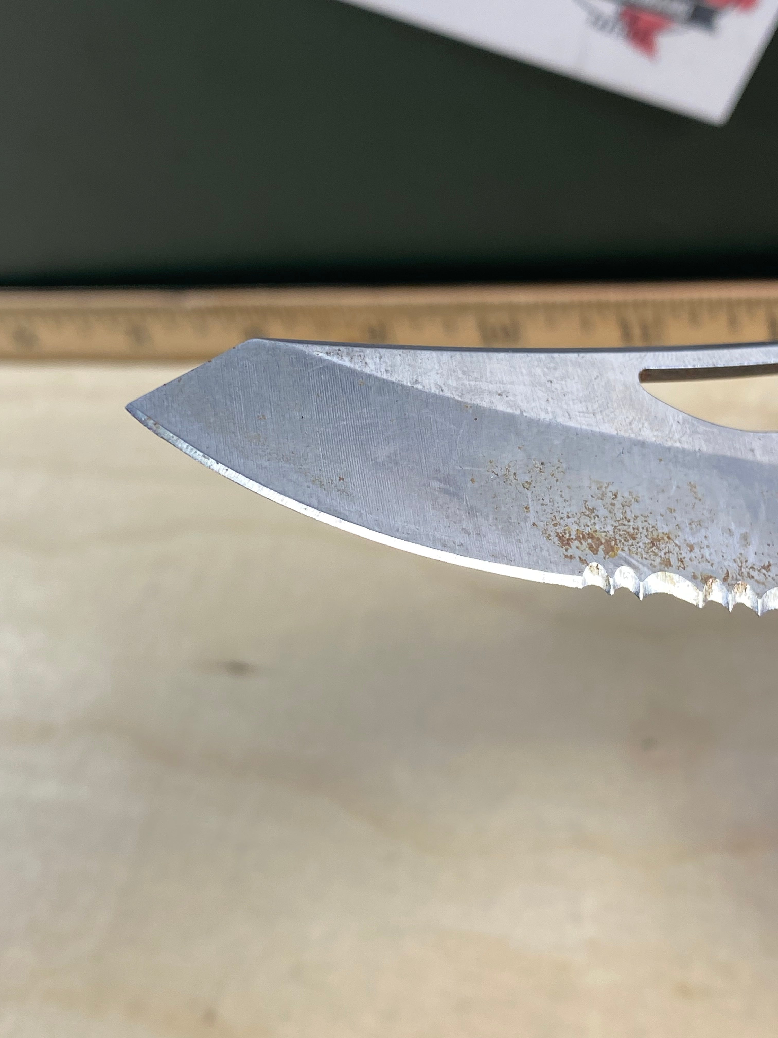 Gerber #77 F.A.S.T. 3.0 Assisted Opening Knife Gray/Black Al. Light usage. Dirty. Rust