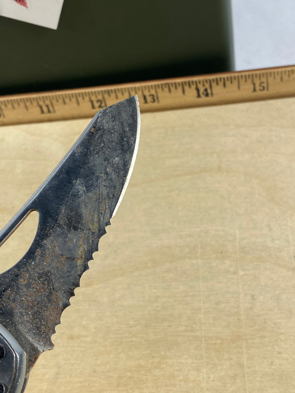 Gerber #77 F.A.S.T. 3.0 Assisted Opening Knife Gray/Black Al. Light usage. Dirty. Rust