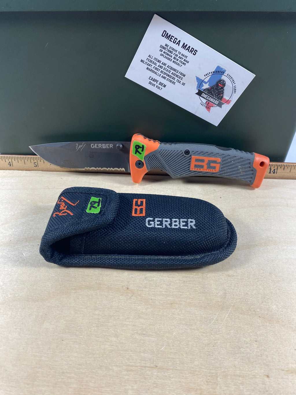 Gerber #79 Bear Grylls. Light usage. Dirty. Chip on blade