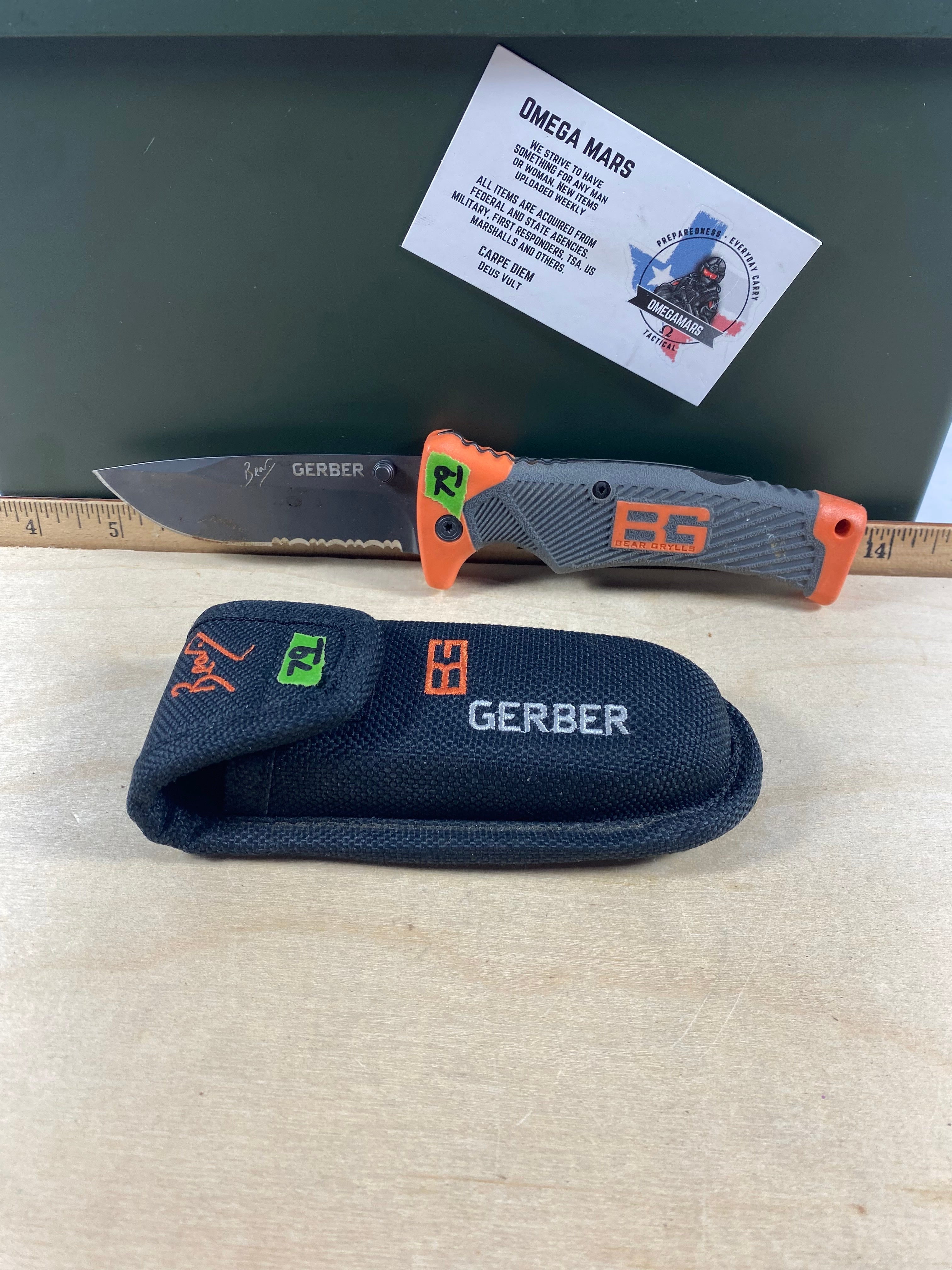 Gerber #79 Bear Grylls. Light usage. Dirty. Chip on blade