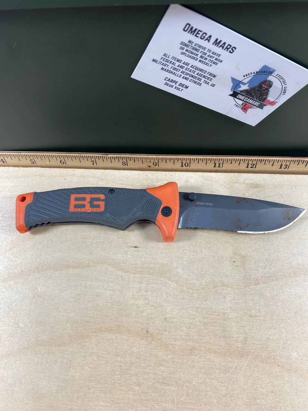 Gerber #79 Bear Grylls. Light usage. Dirty. Chip on blade