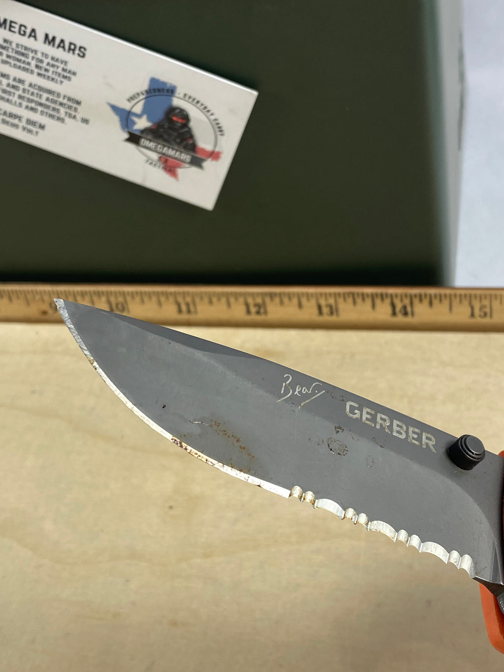 Gerber #79 Bear Grylls. Light usage. Dirty. Chip on blade