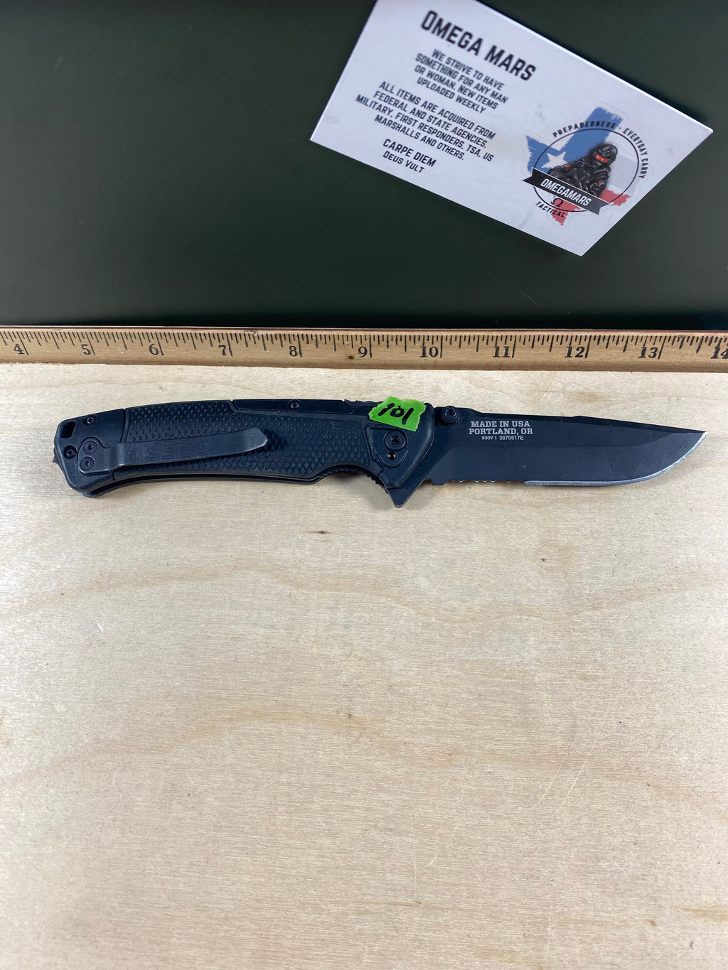 Gerber #101 Decree Liner Lock Knife. Light usage. Pocket clip is loose