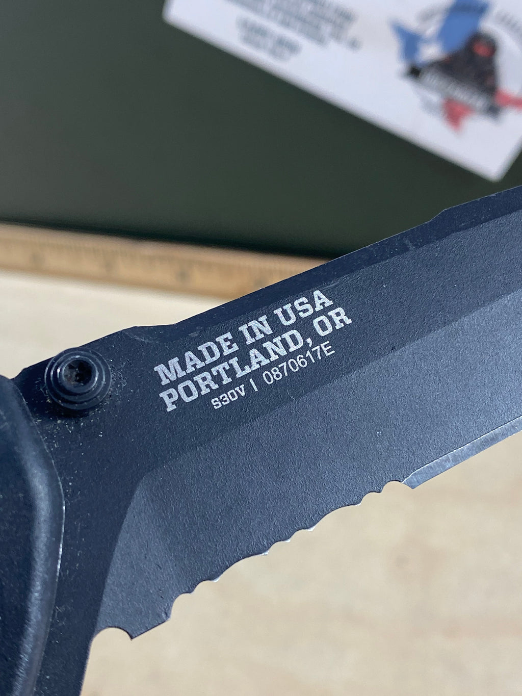 Gerber #101 Decree Liner Lock Knife. Light usage. Pocket clip is loose