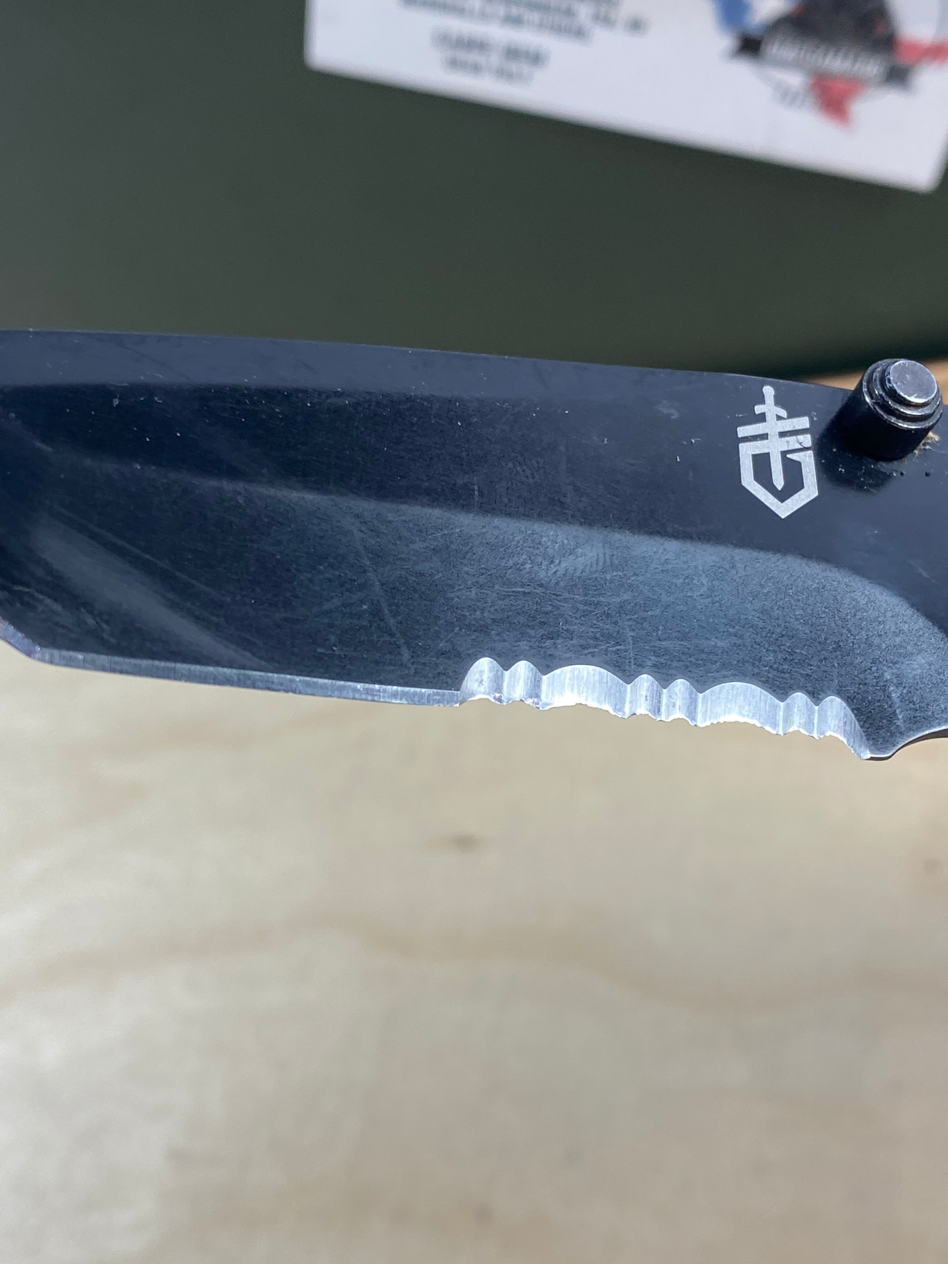 Gerber #102 DMF Manual Folding Knife. Light usage. Chips on blade.