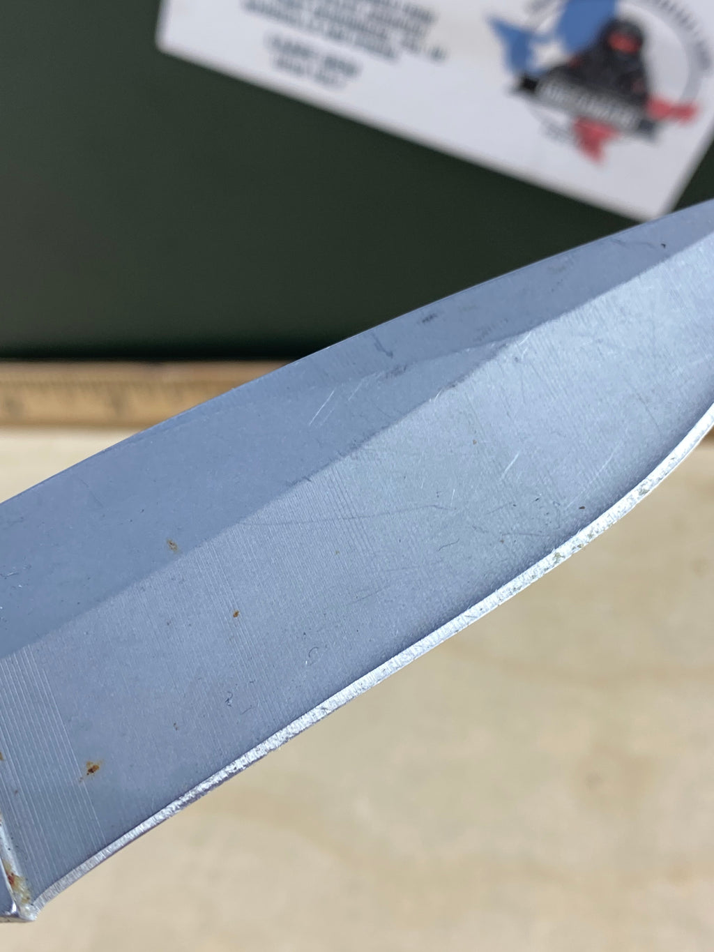 Gerber #107. Unknow model. Light usage. Dirty. Blade it's a little bit loose