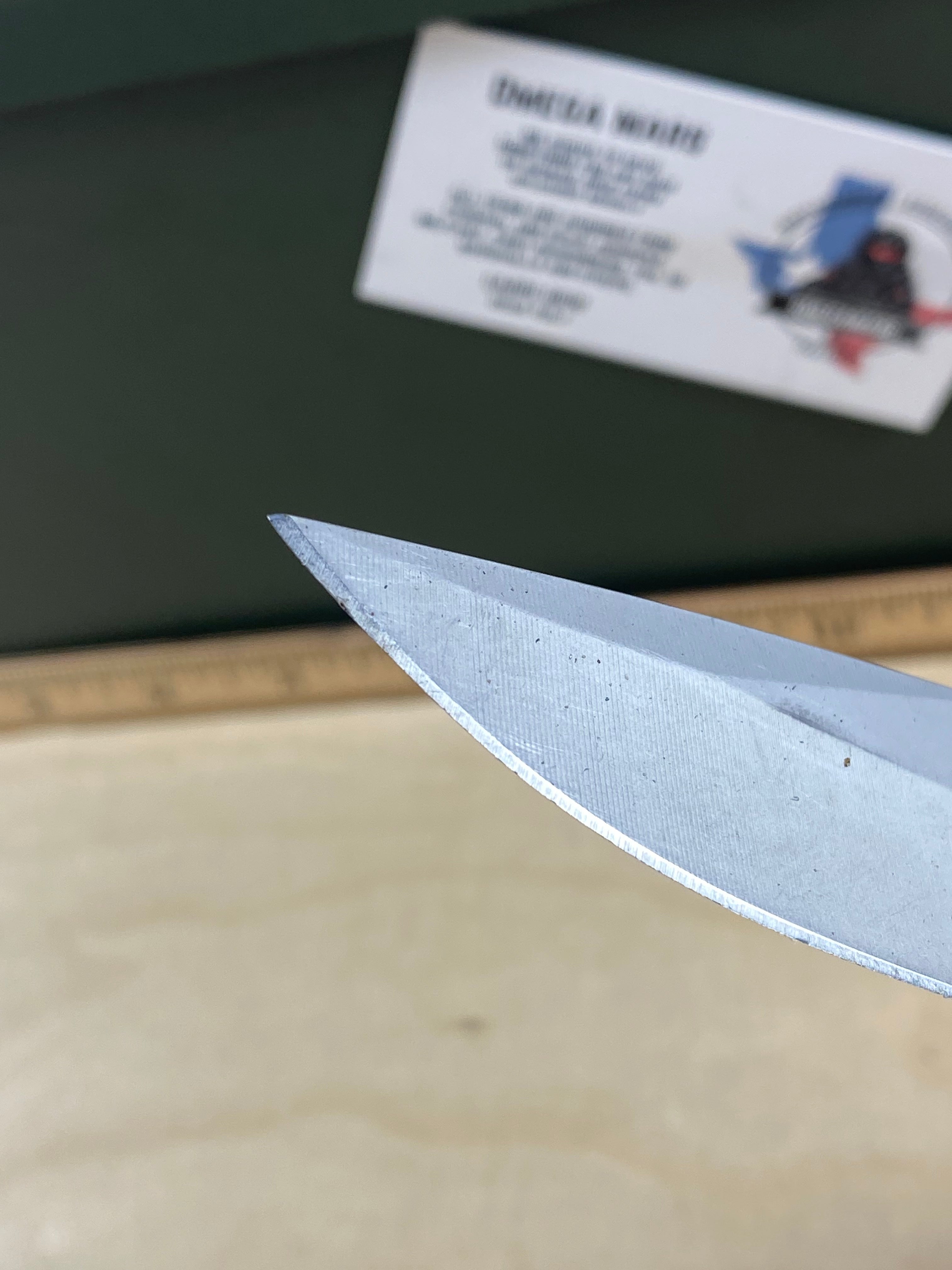 Gerber #107. Unknow model. Light usage. Dirty. Blade it's a little bit loose