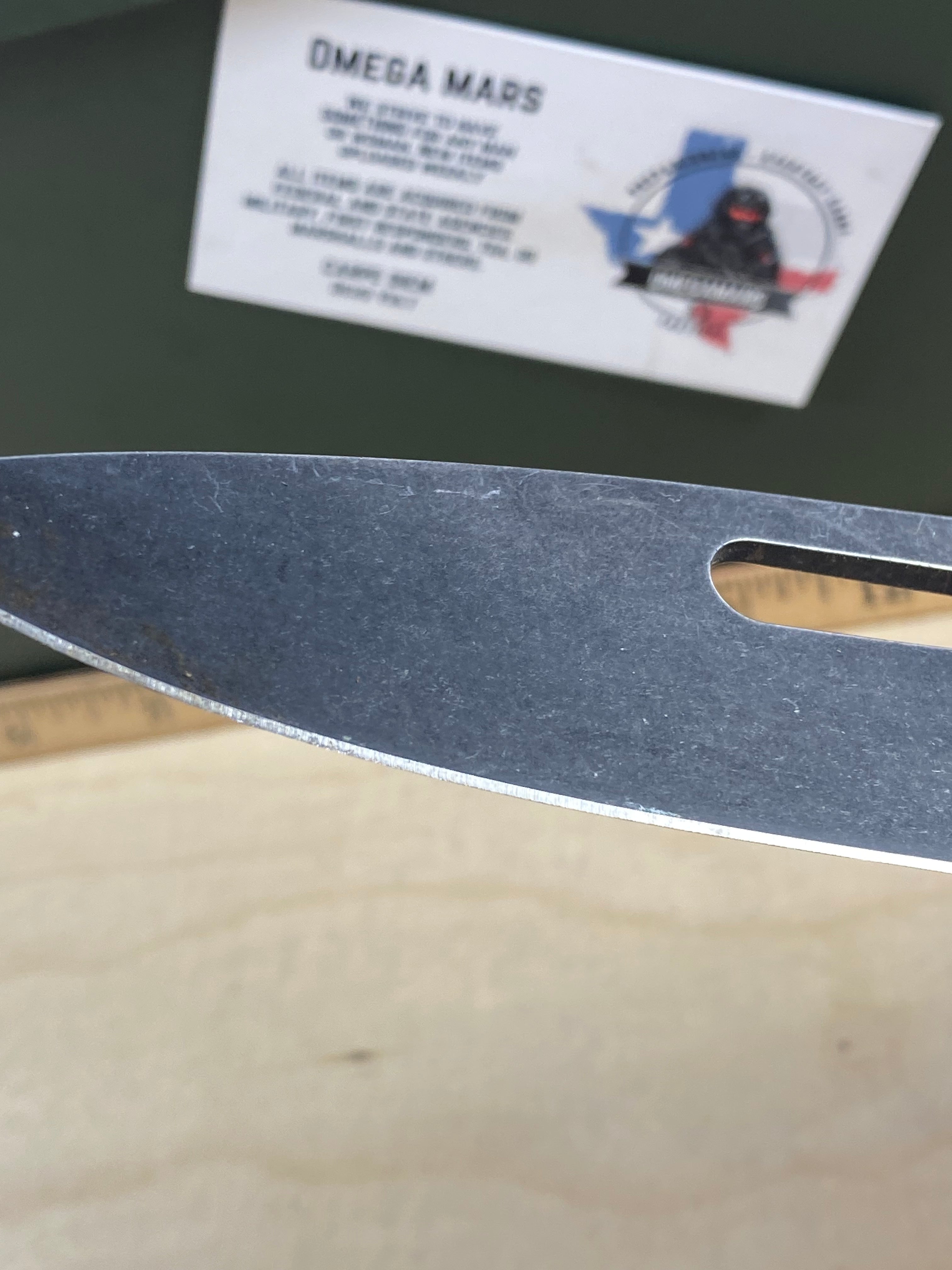 Gerber #111 Sumo Pivot Lock Knife. Light usage and Dirty. (MSRP $50.00 NEW)