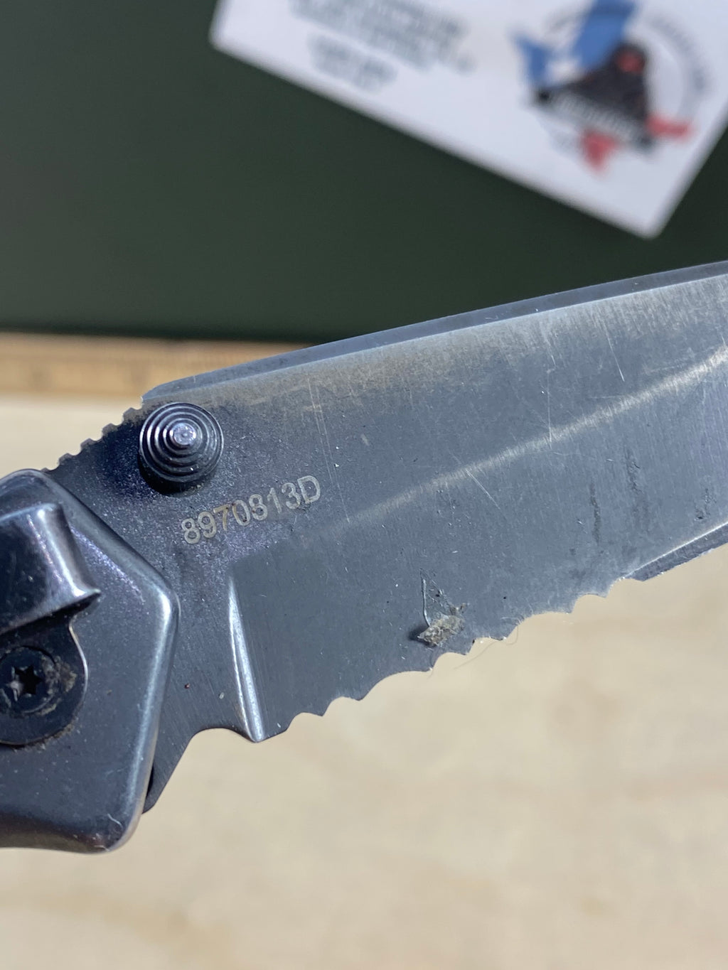 Gerber # 120 Paraframe A/O Plunge Lock. Light usage. Chips on blade and dirty.