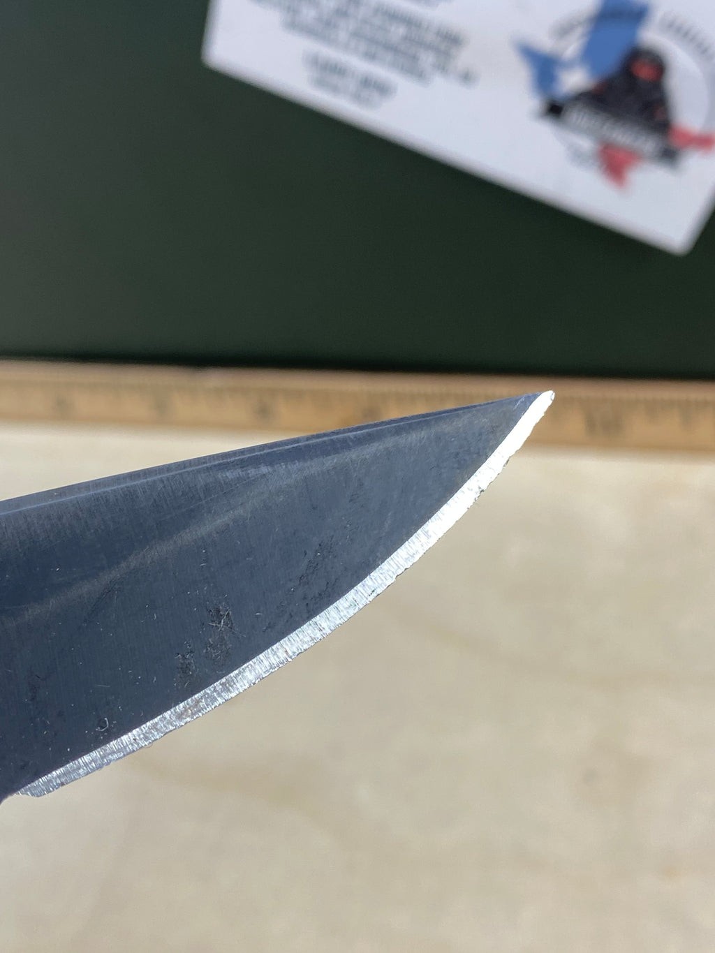 Gerber # 120 Paraframe A/O Plunge Lock. Light usage. Chips on blade and dirty.
