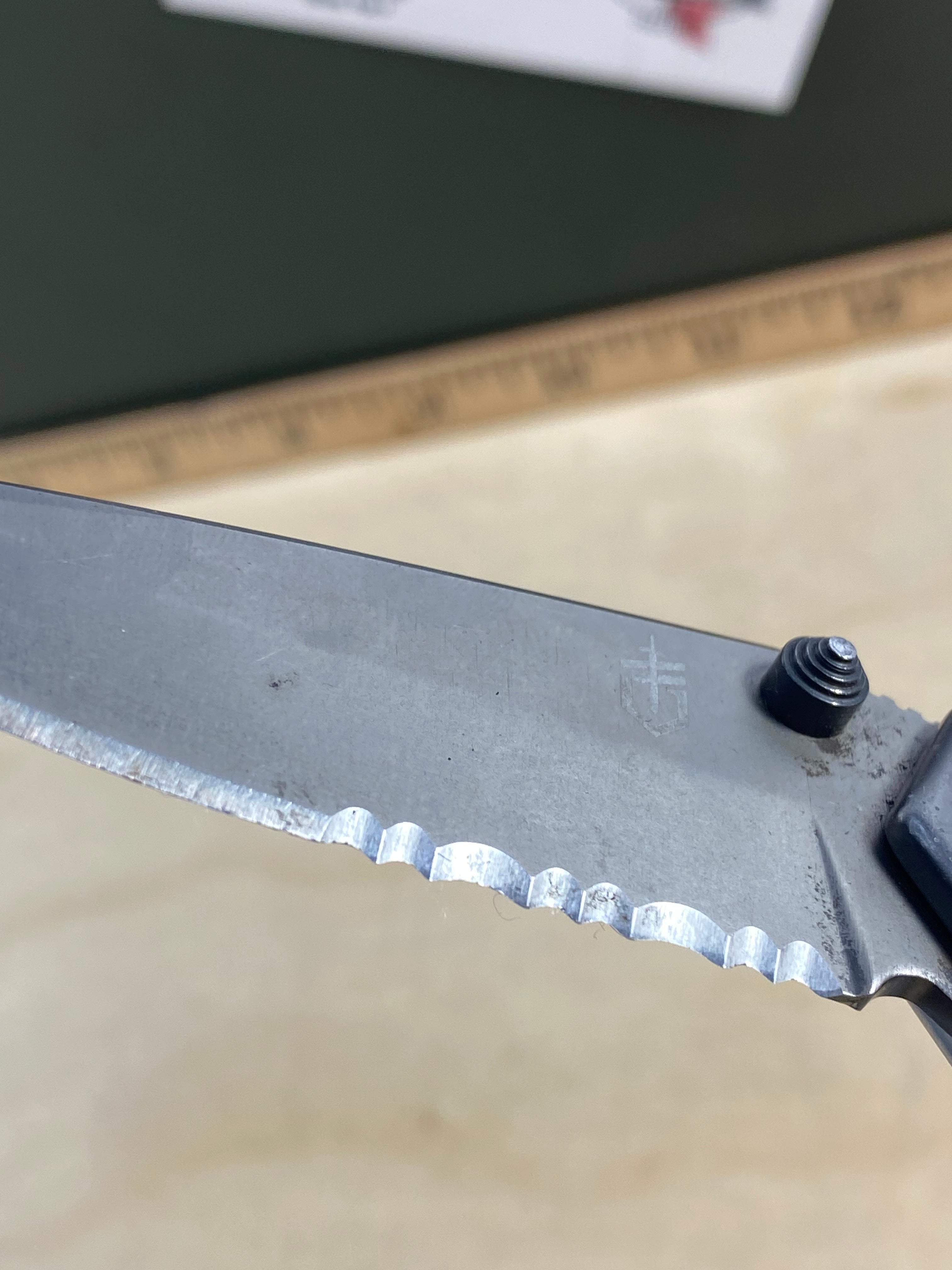 Gerber # 120 Paraframe A/O Plunge Lock. Light usage. Chips on blade and dirty.
